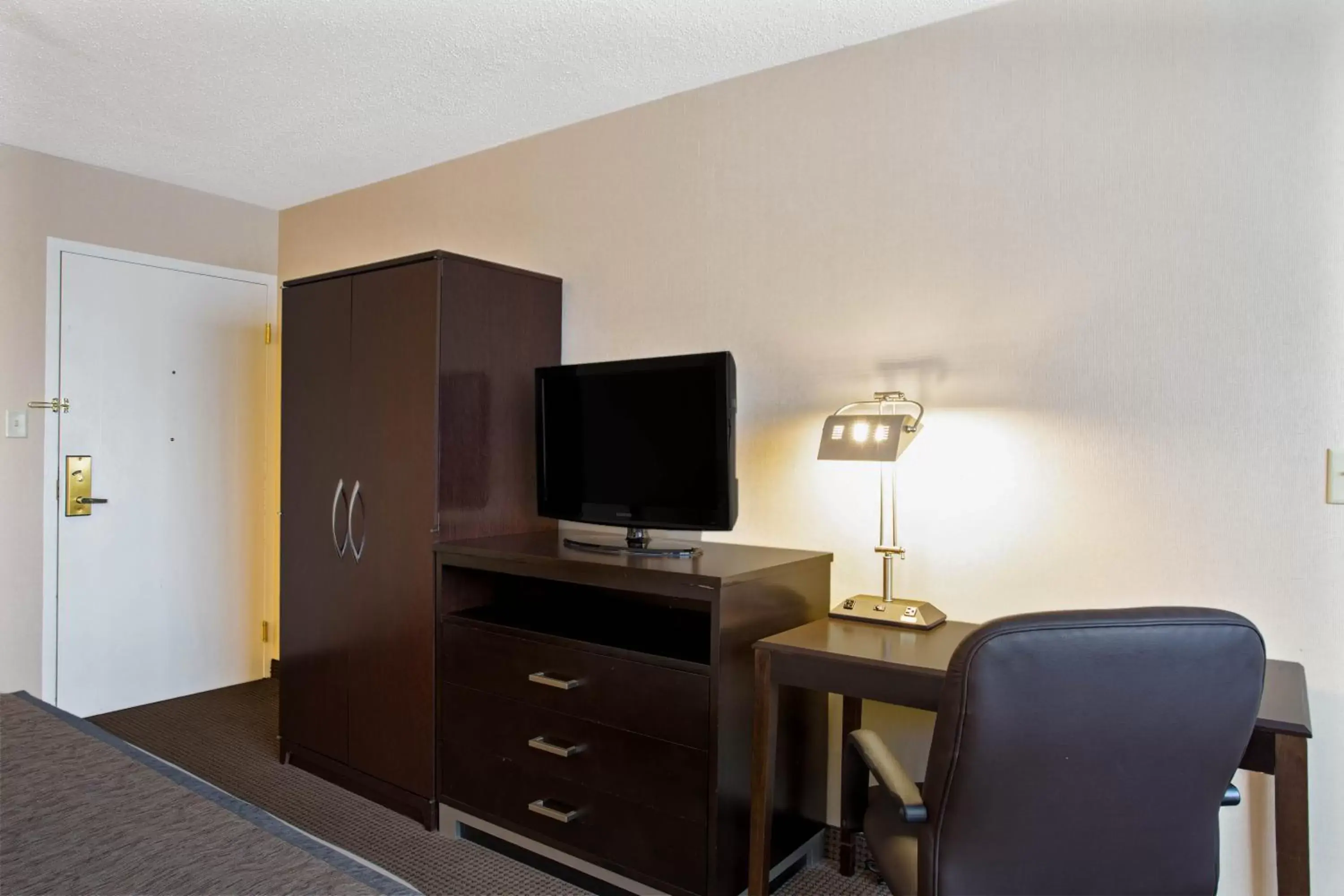 Other, TV/Entertainment Center in La Quinta by Wyndham Manchester