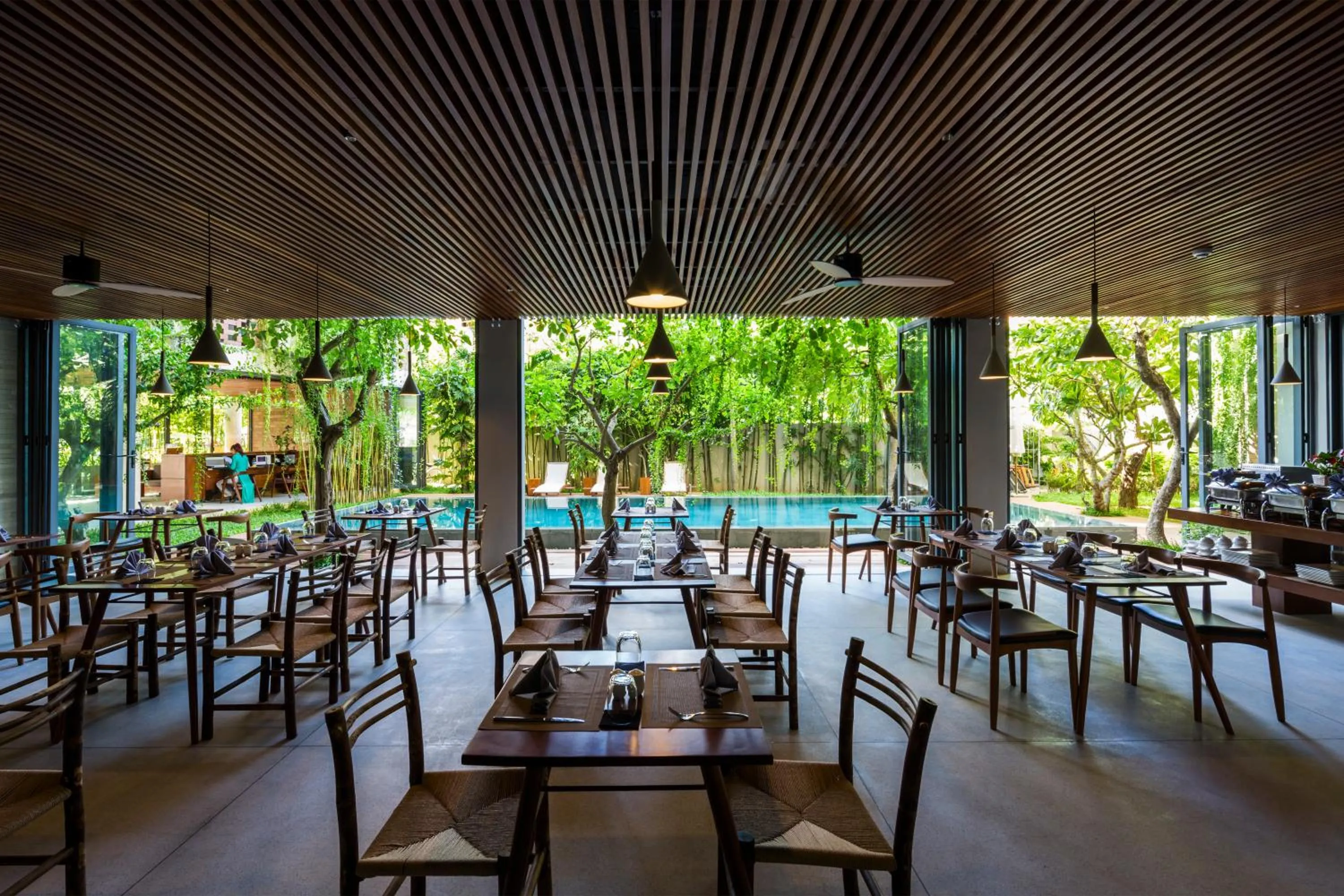 Restaurant/places to eat in Mulberry Collection Silk Eco