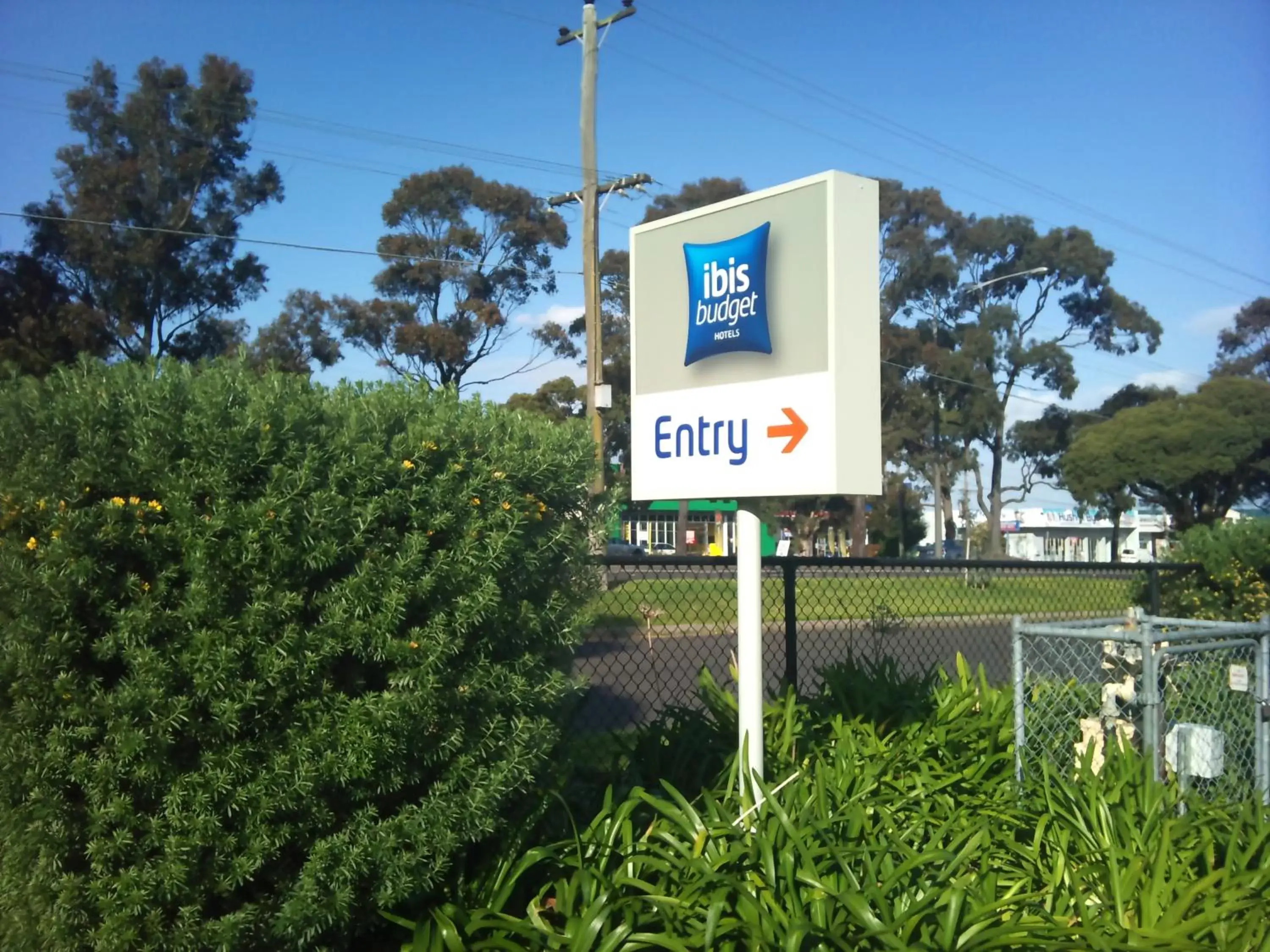 Property logo or sign in ibis Budget - Dandenong