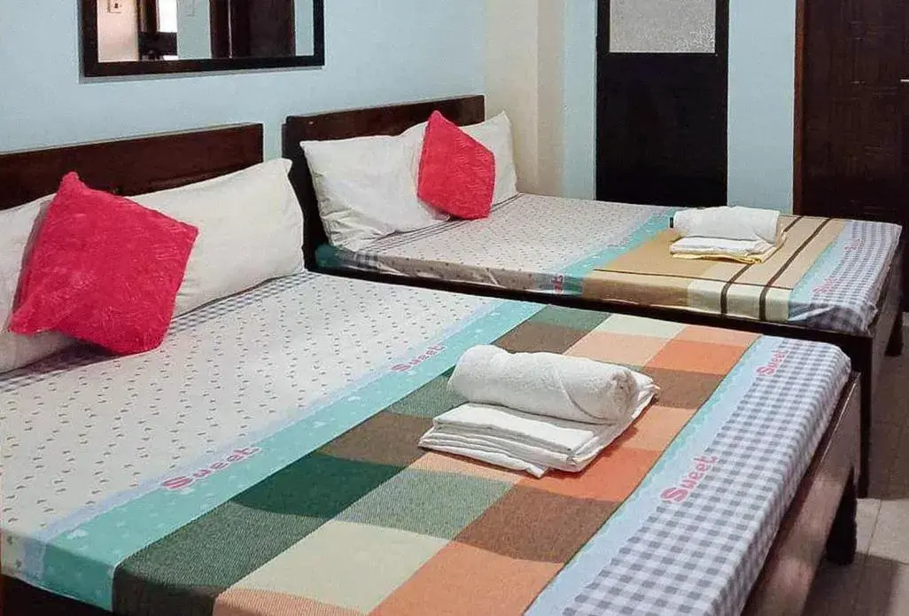 Bedroom, Bed in RedDoorz @ Mary Land Transient Alaminos Pangasinan