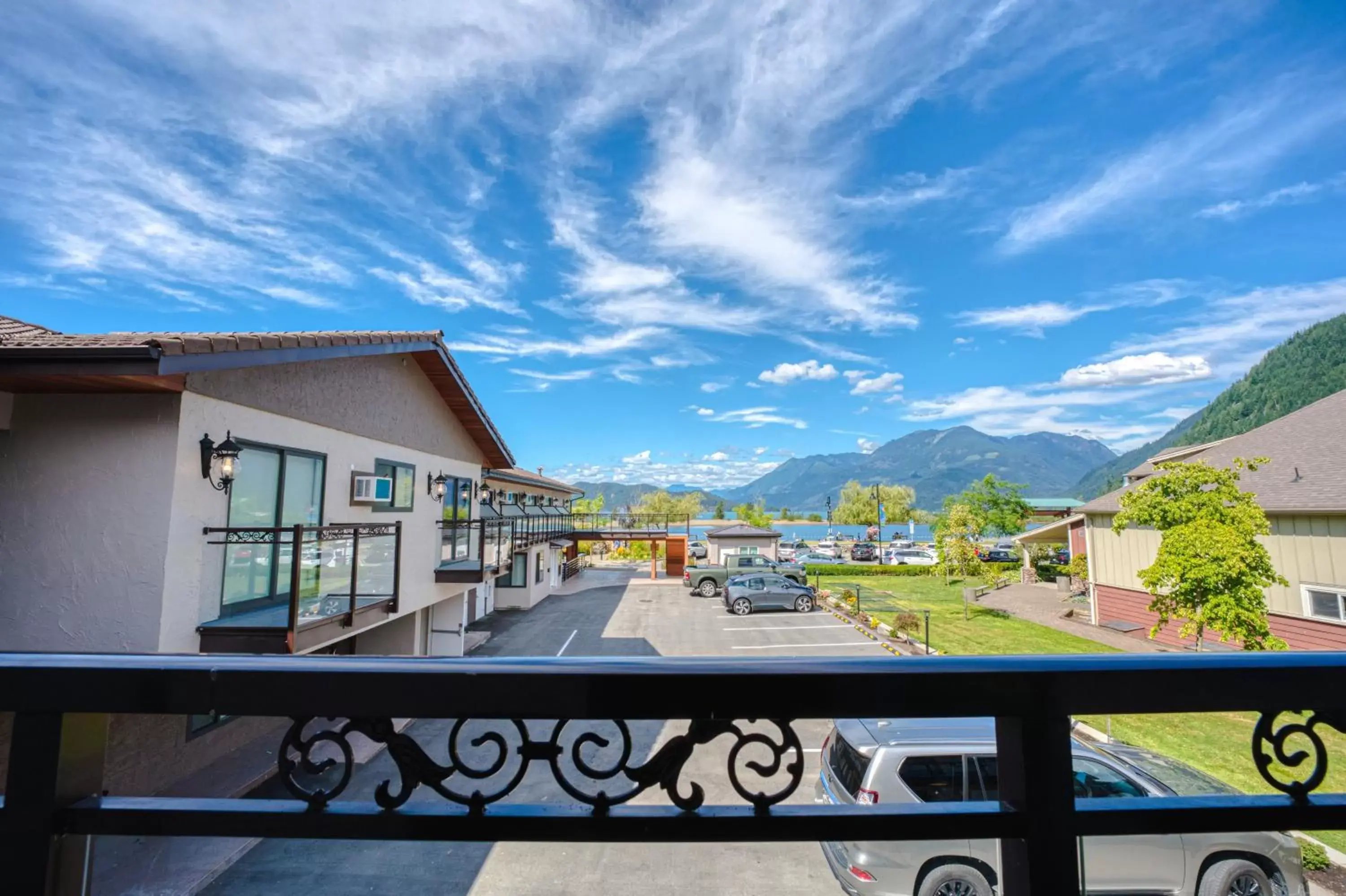 Balcony/Terrace in Harrison Grand Motel