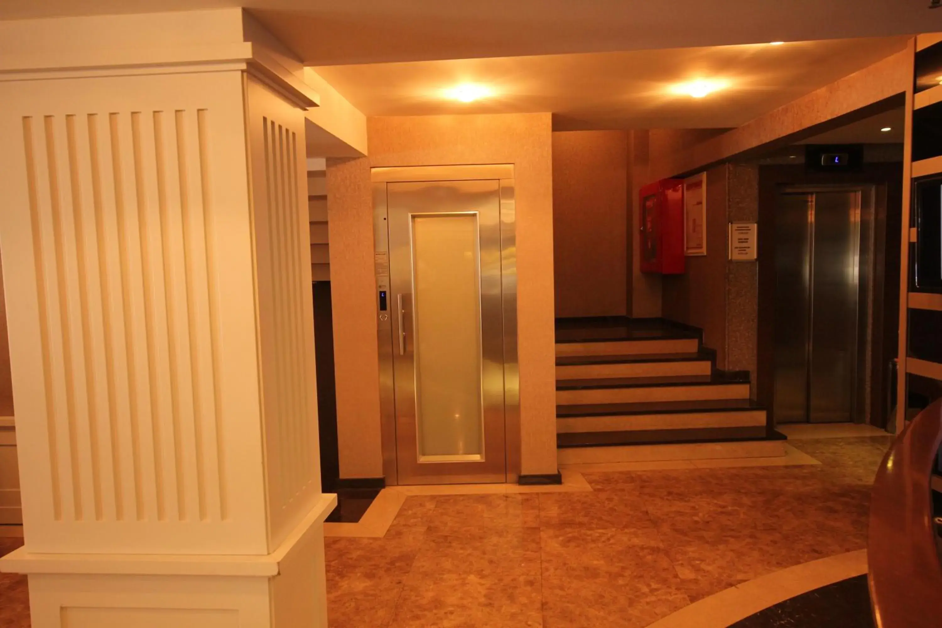 Lobby or reception in Grand Washington Hotel