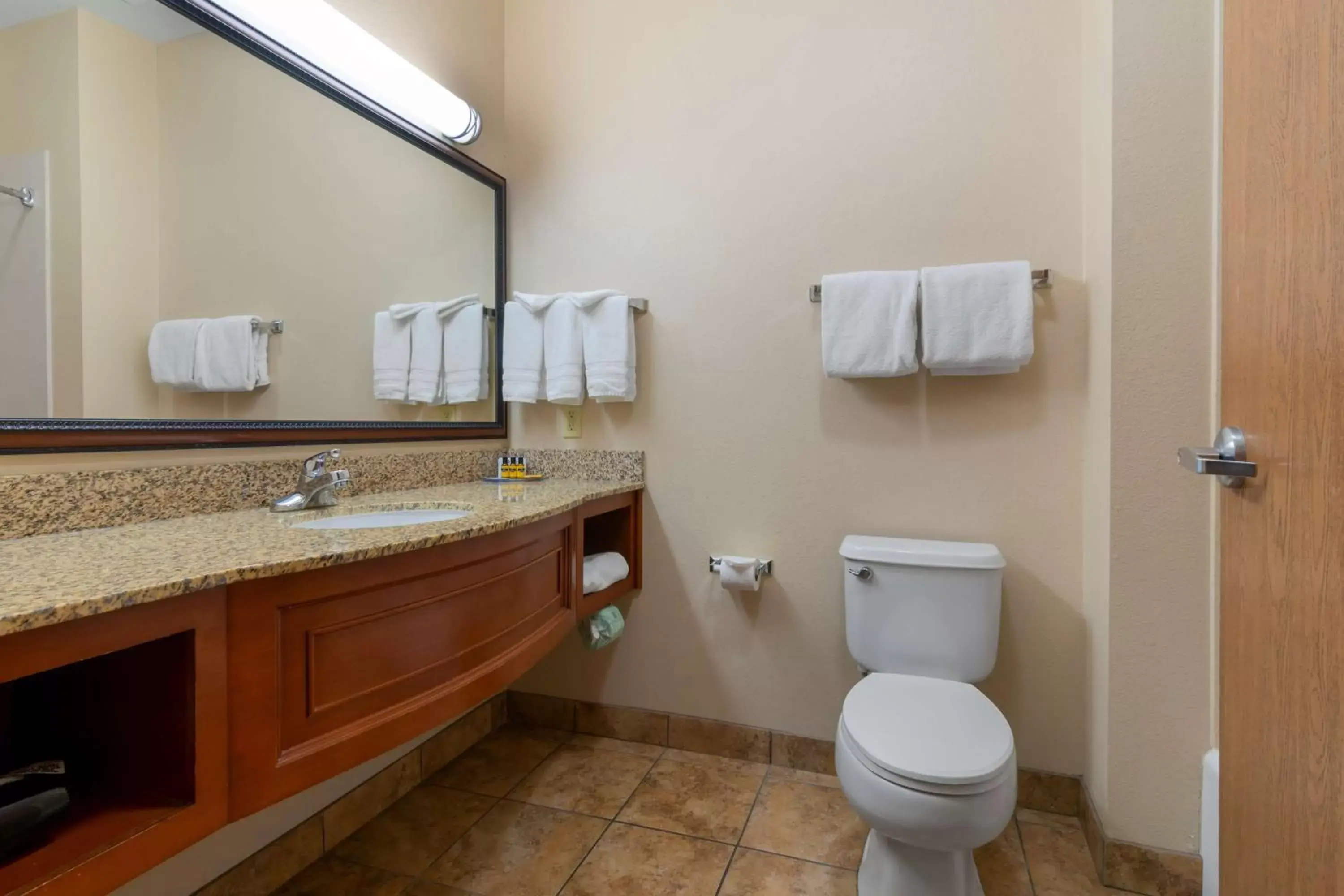 Bathroom in Best Western Plus Butterfield Inn