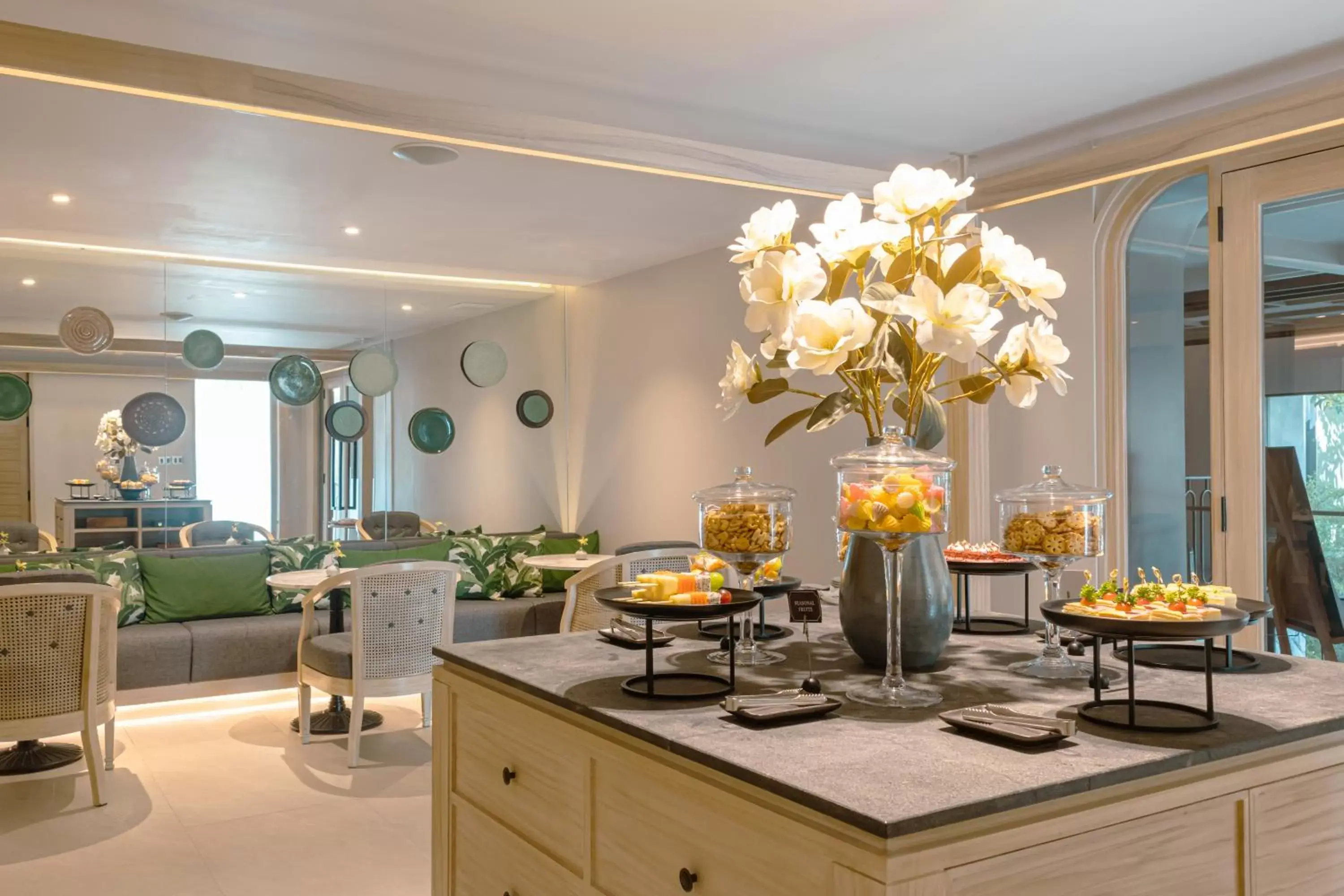 Lounge or bar in Maladee Rendezvous Hotel Chiang Mai Lounge or bar in Maladee Rendezvous Hotel Chiang Mai