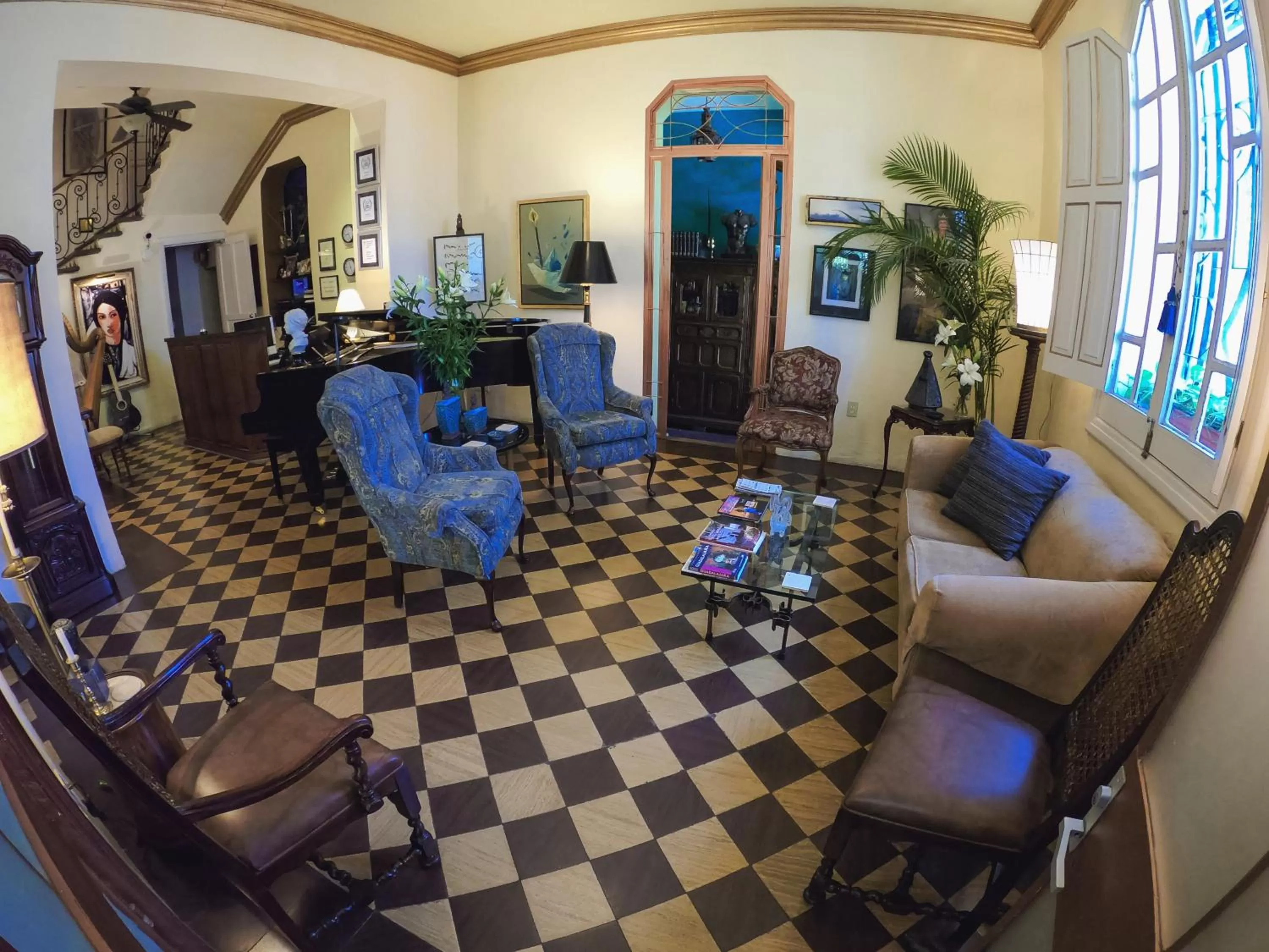 Property building in La Perla Hotel Boutique B&B