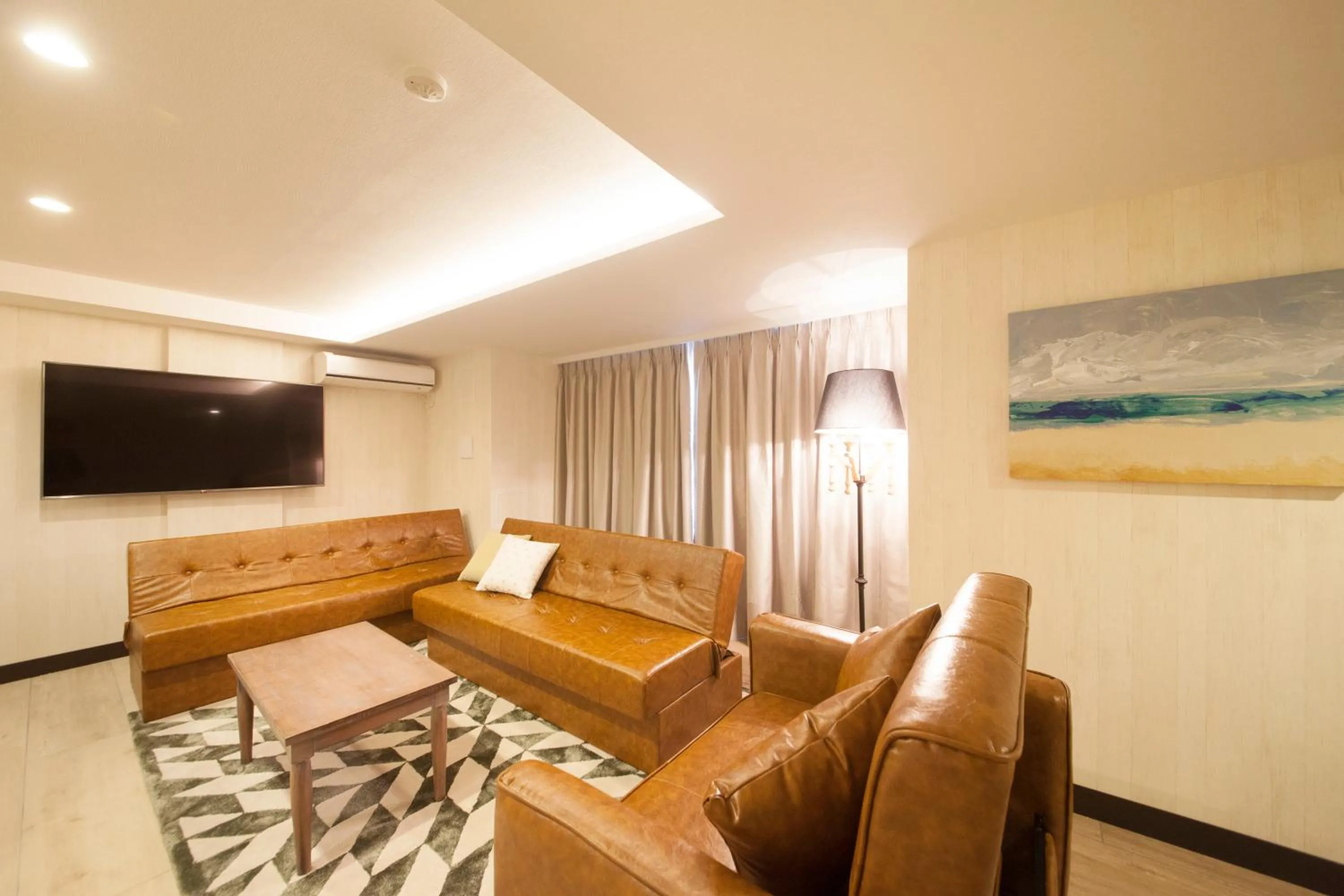 Photo of the whole room in The Centurion Classic Akasaka