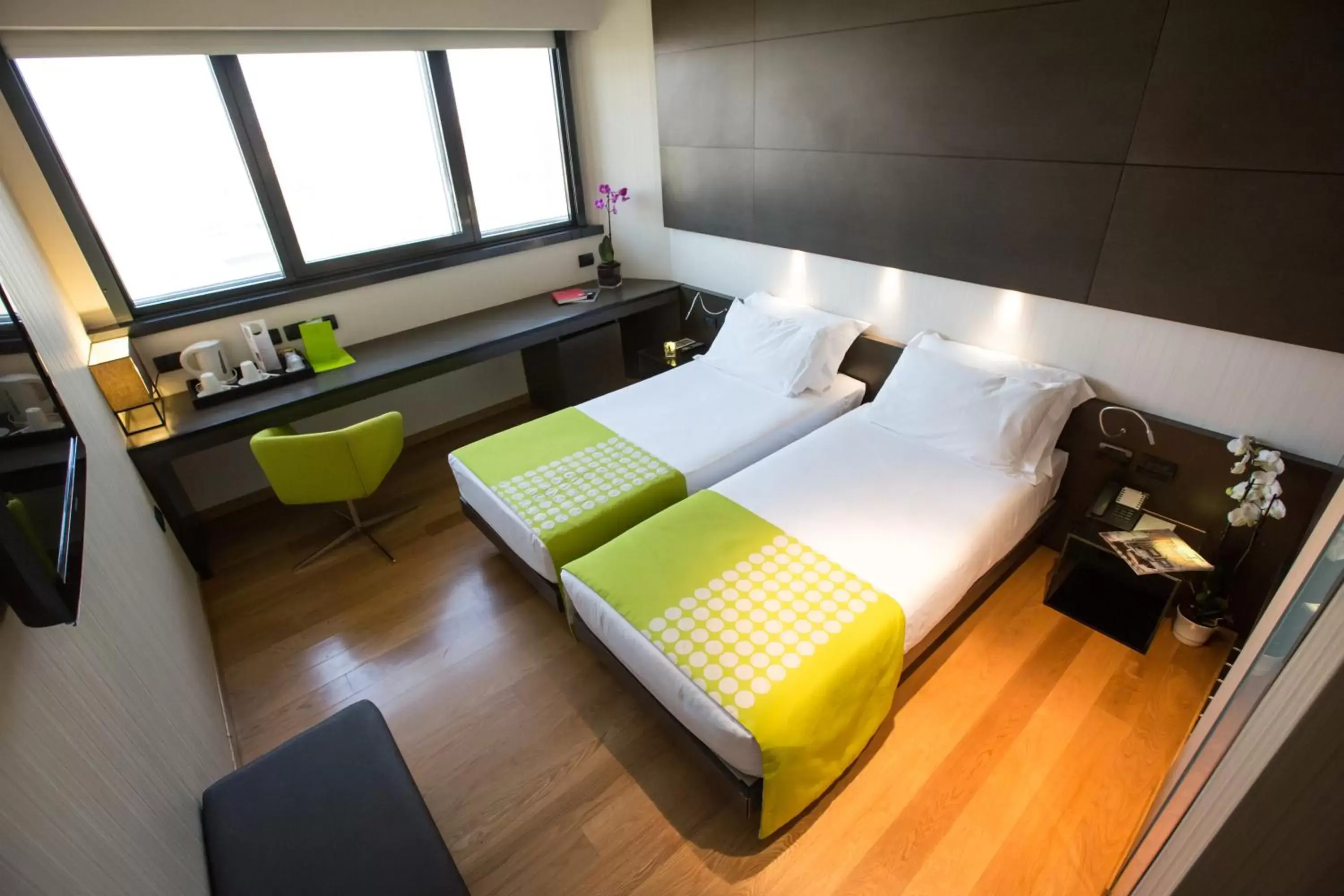 Photo of the whole room, Bed in The Hub Hotel
