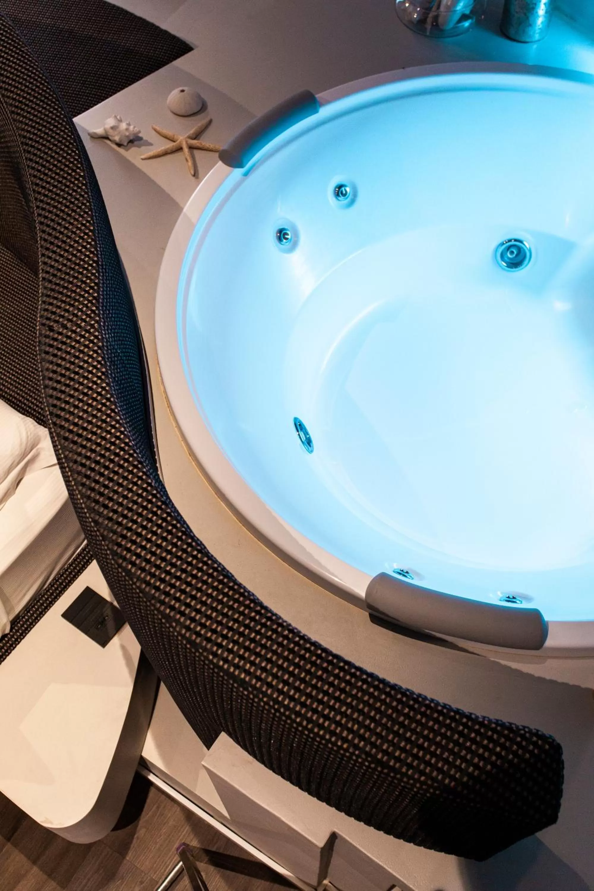 Hot Tub in Relais sul Mare Boutique Hotel