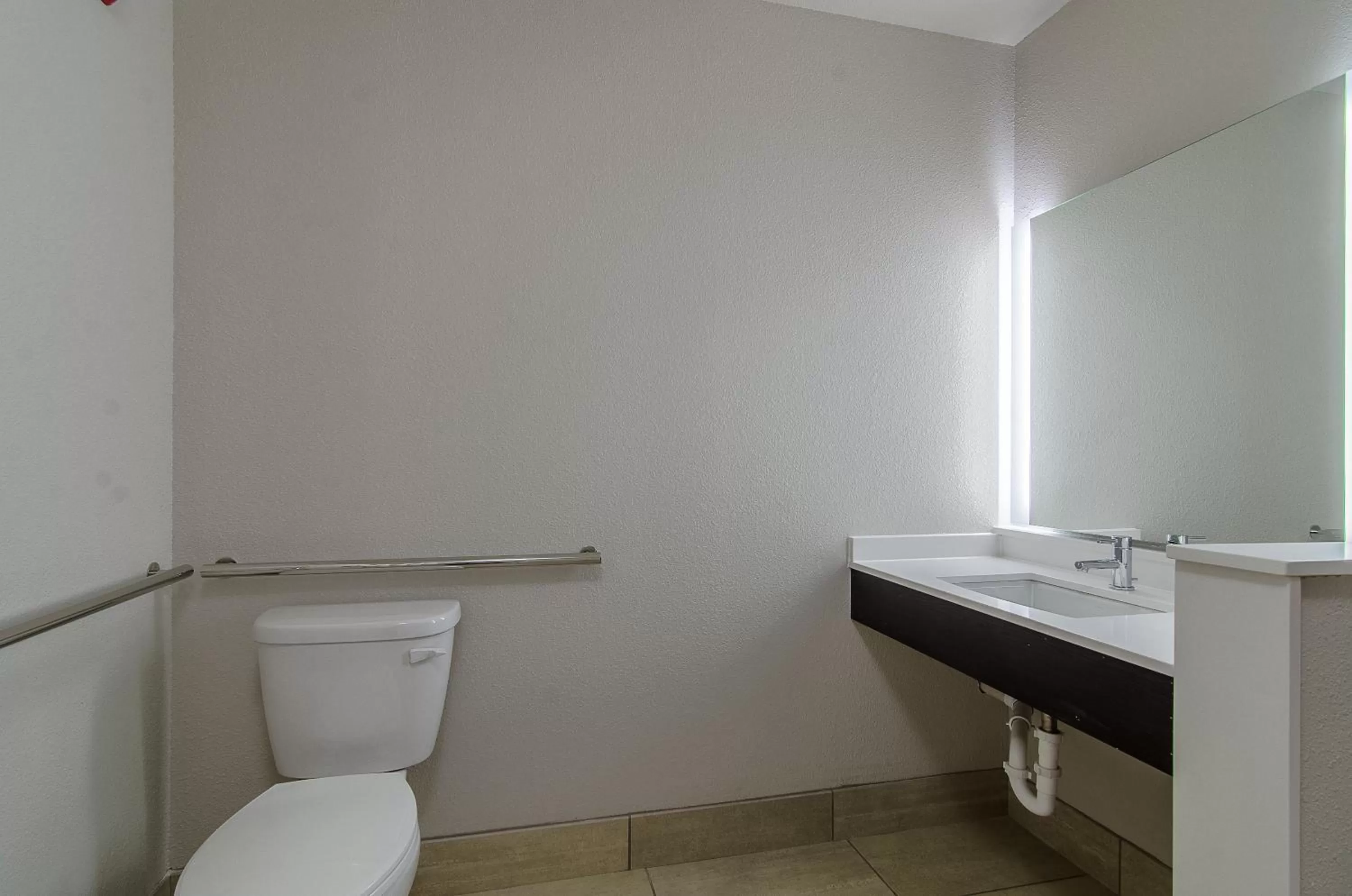 Toilet in Holiday Inn Express & Suites - Atchison by IHG