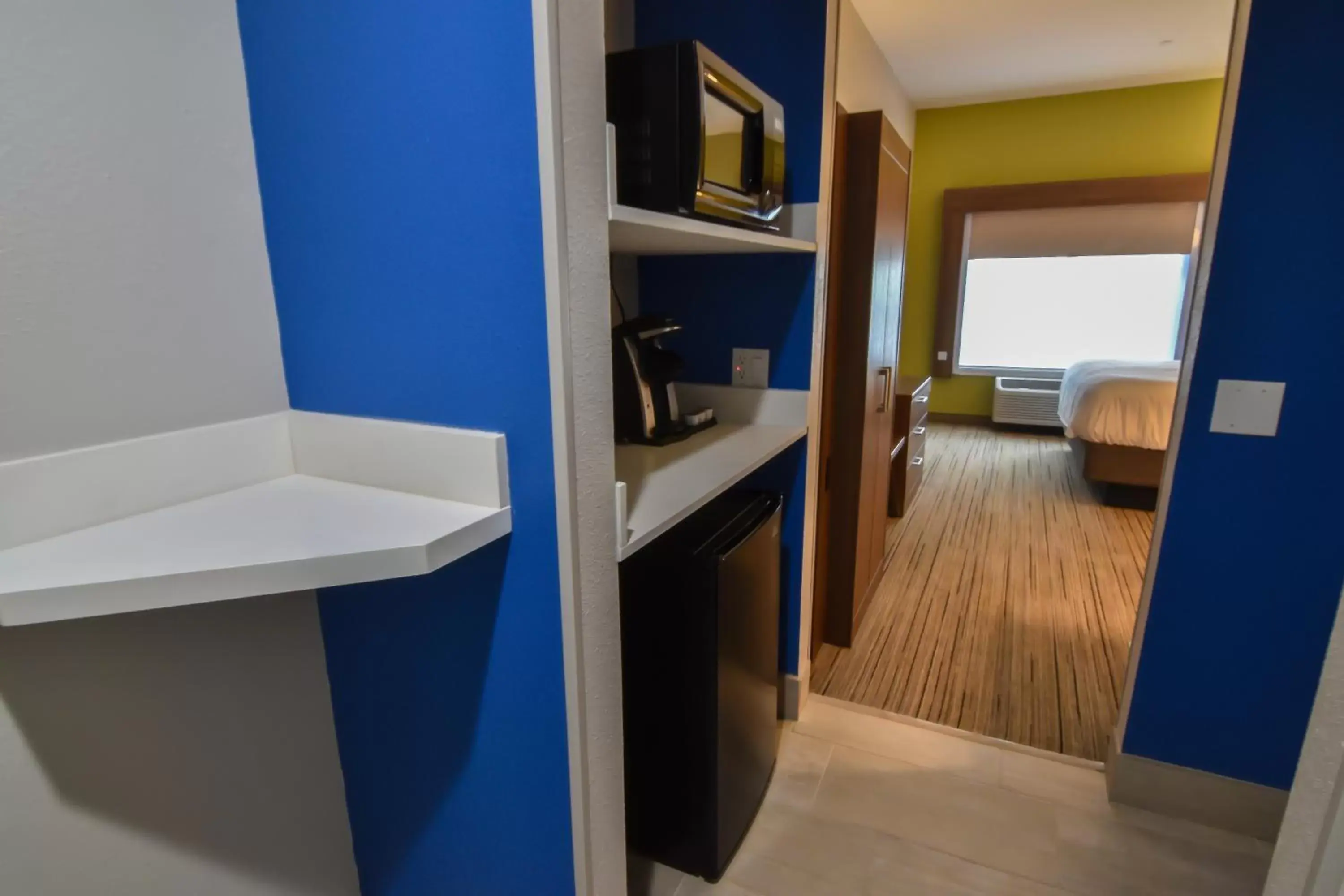 Photo of the whole room, Bunk Bed in Holiday Inn Express & Suites - Indianapolis Northwest, an IHG Hotel