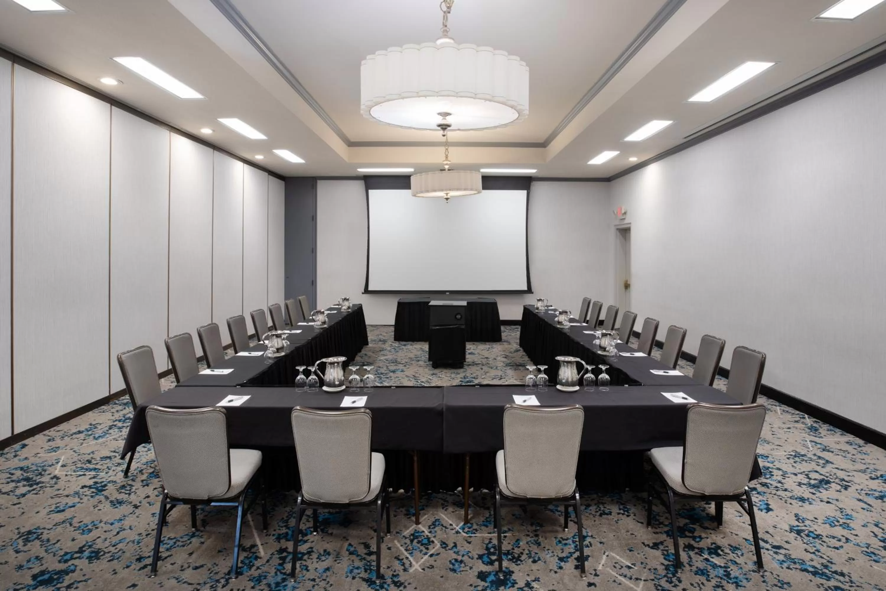 Meeting/conference room in Crowne Plaza Costa Mesa Orange County by IHG