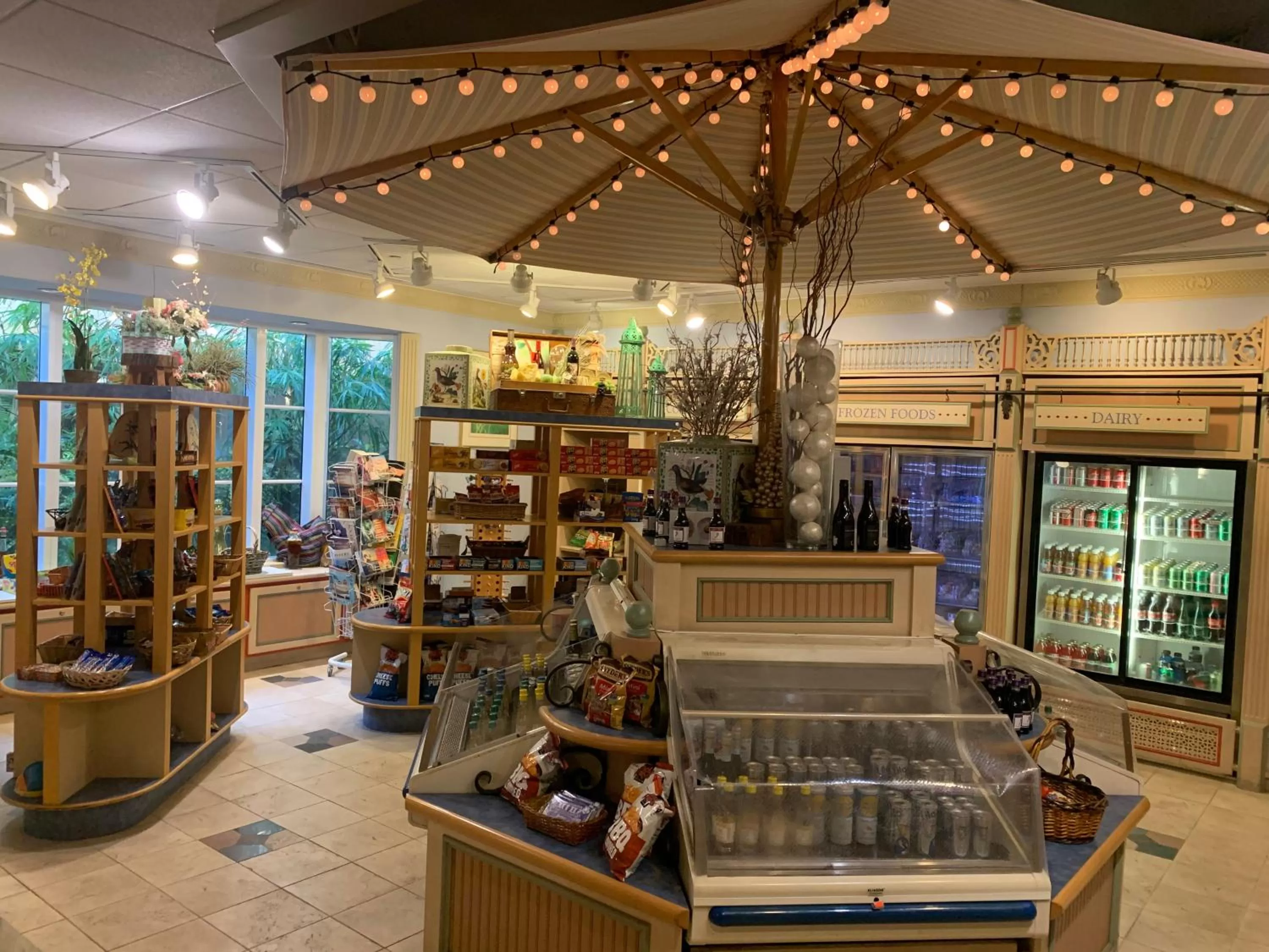 Restaurant/places to eat in The Lago Mar Beach Resort and Club