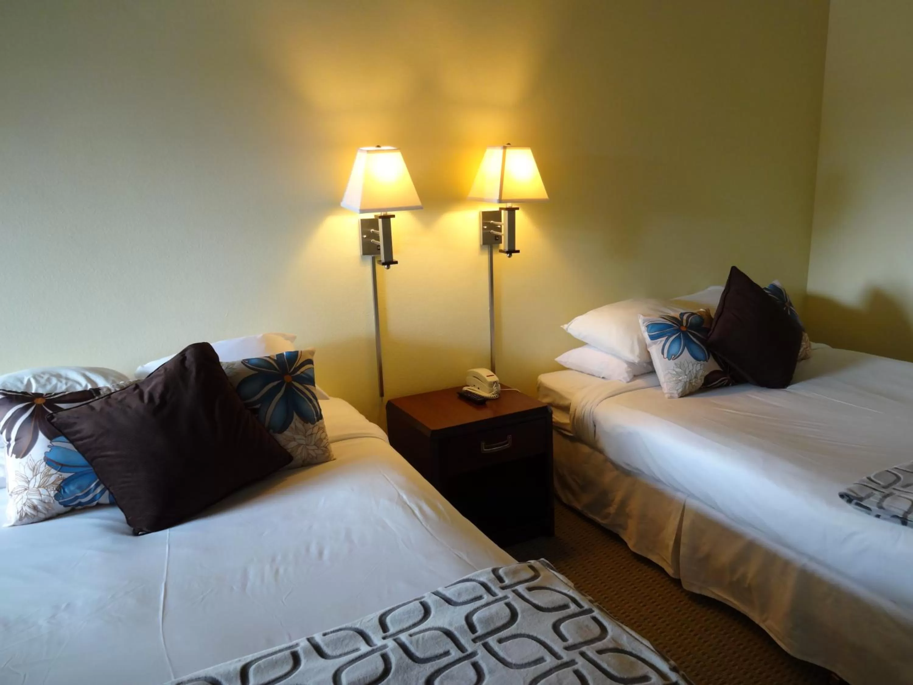 Bedroom, Bed in The Presidio