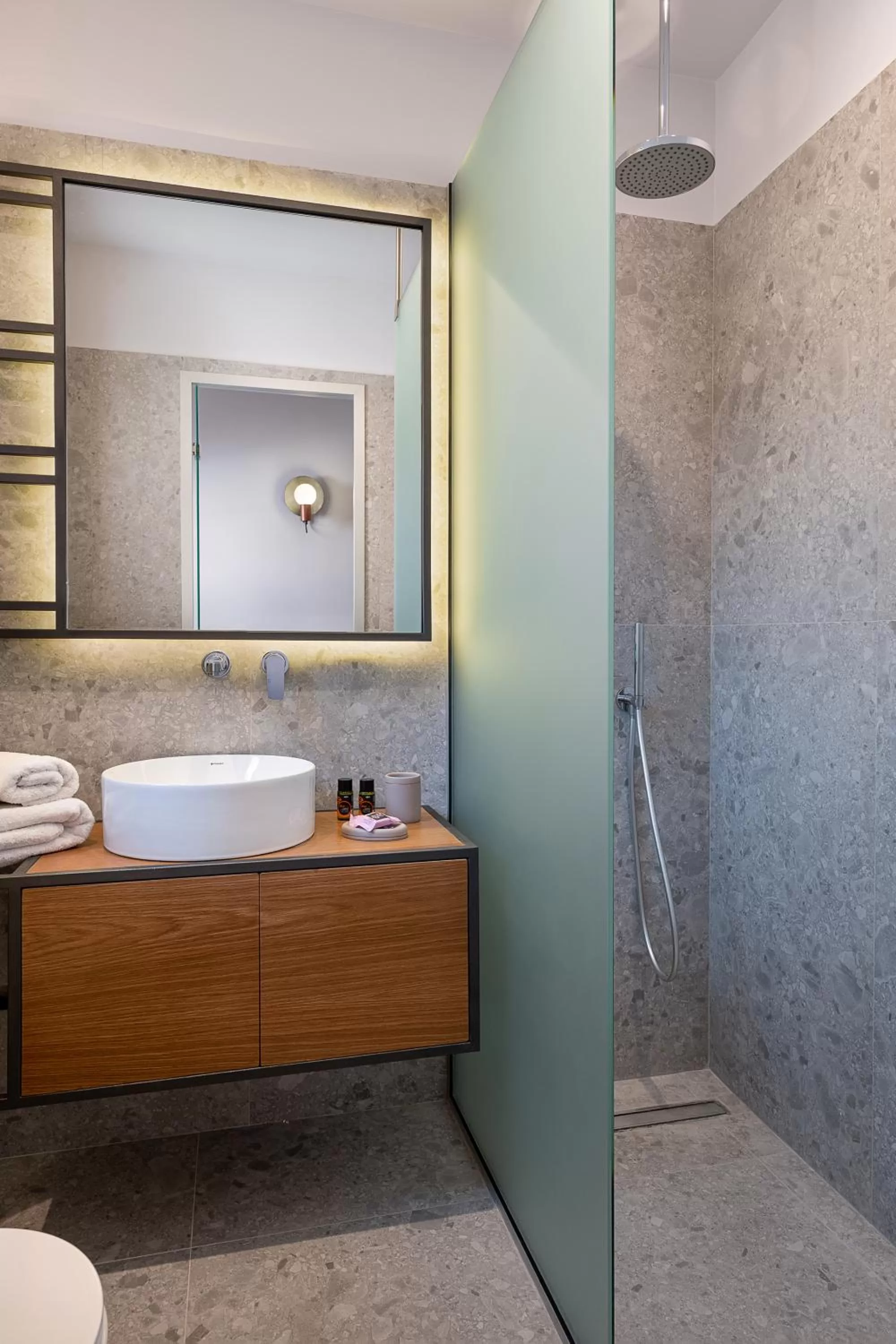 Shower in Camere Maritima