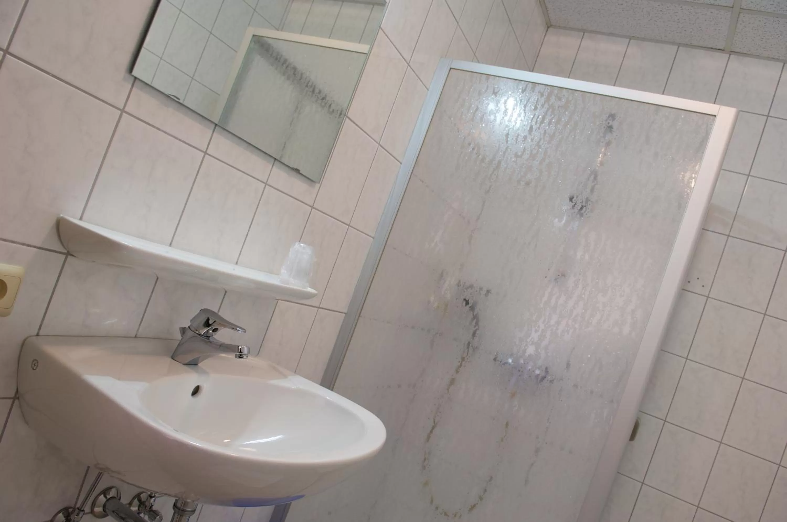 Bedroom in Hotel Restaurant Tychon AG