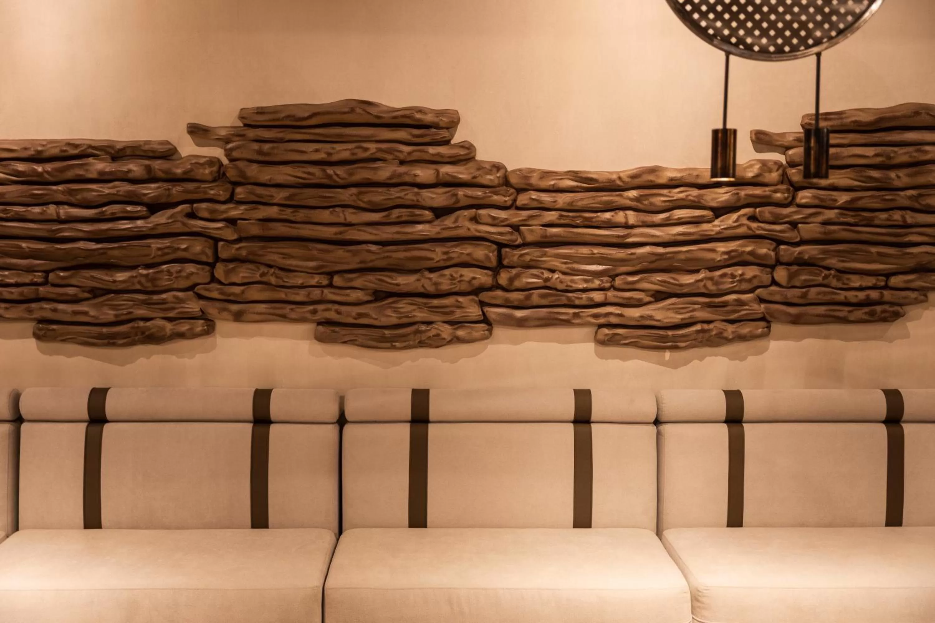 Restaurant/places to eat in ONOVO Dendra Hotel