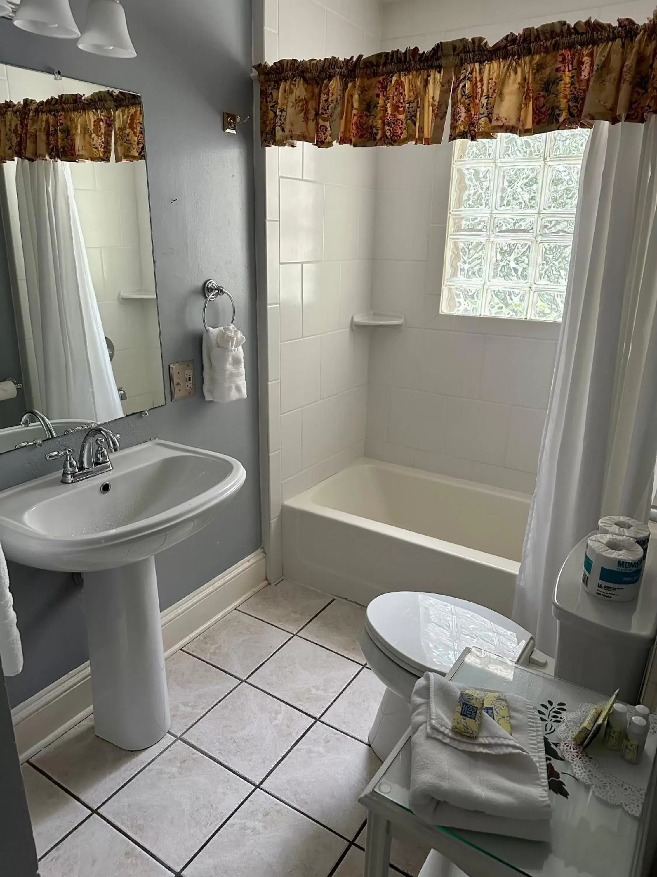 Bathroom in Red Rocker Inn