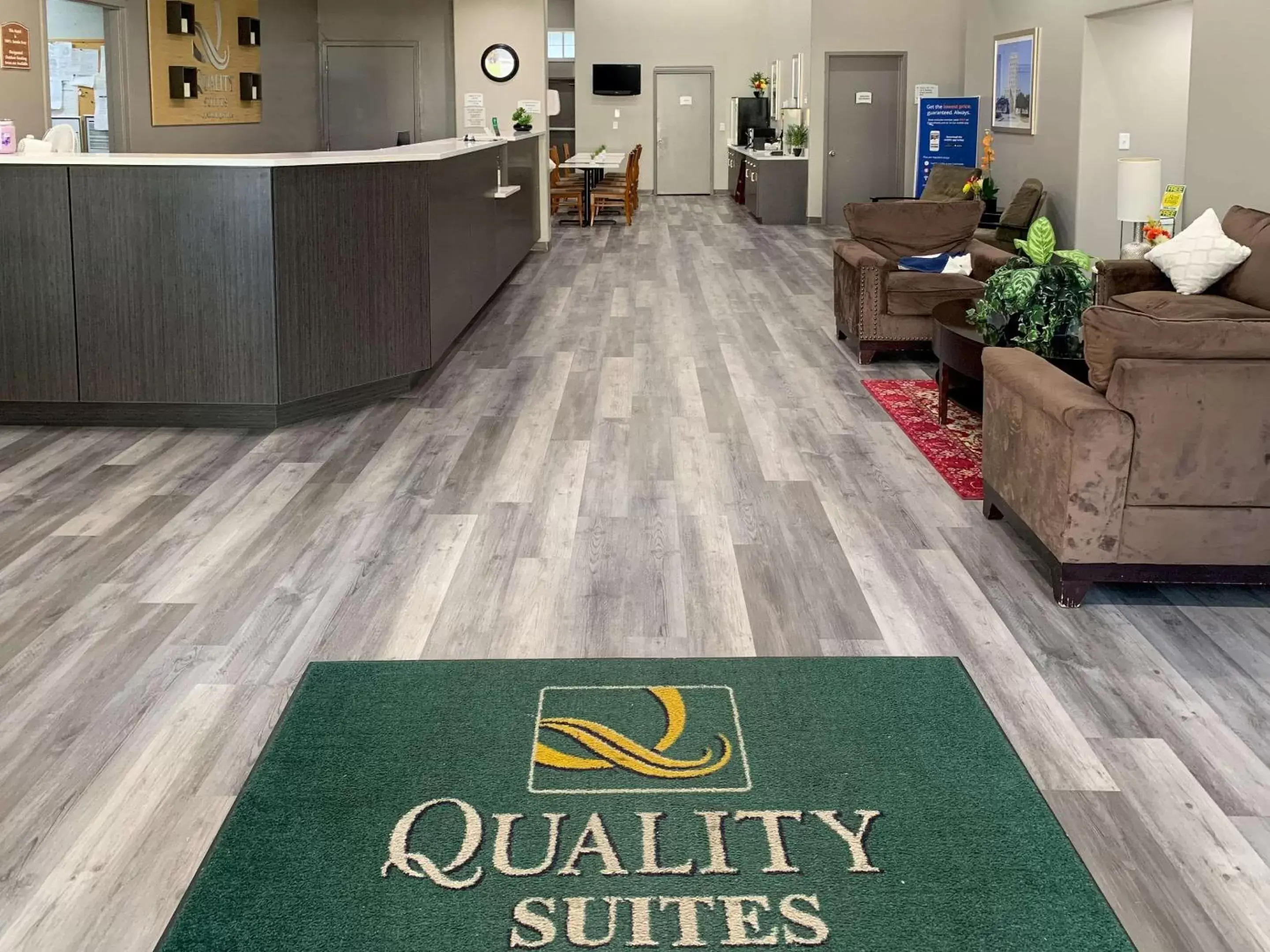 Property building, Lobby/Reception in Quality Suites Houston NW Cy-Fair