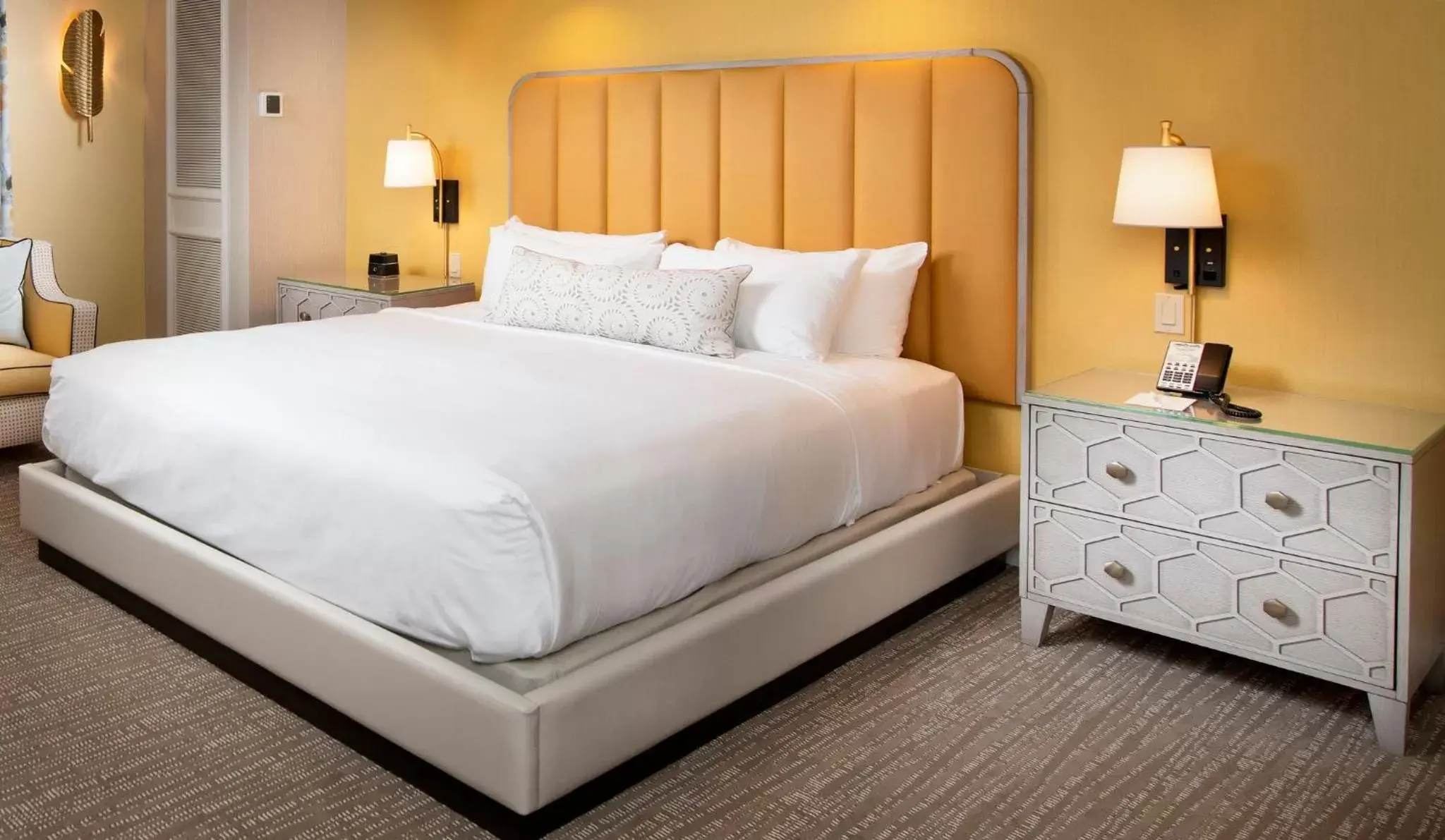 Bedroom, Bed in Beau Rivage Resort & Casino