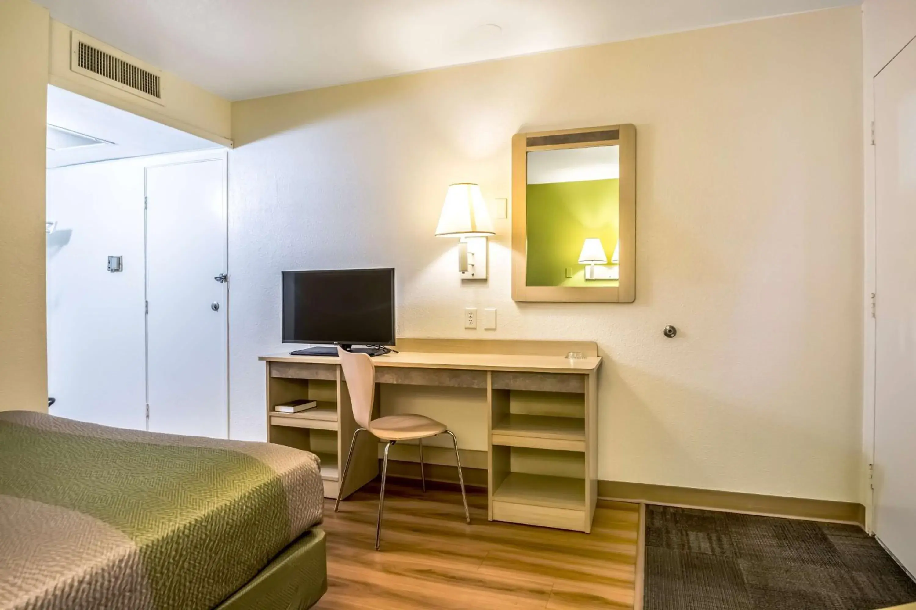 Photo of the whole room, Seating Area in Motel 6-Pueblo, CO - I-25