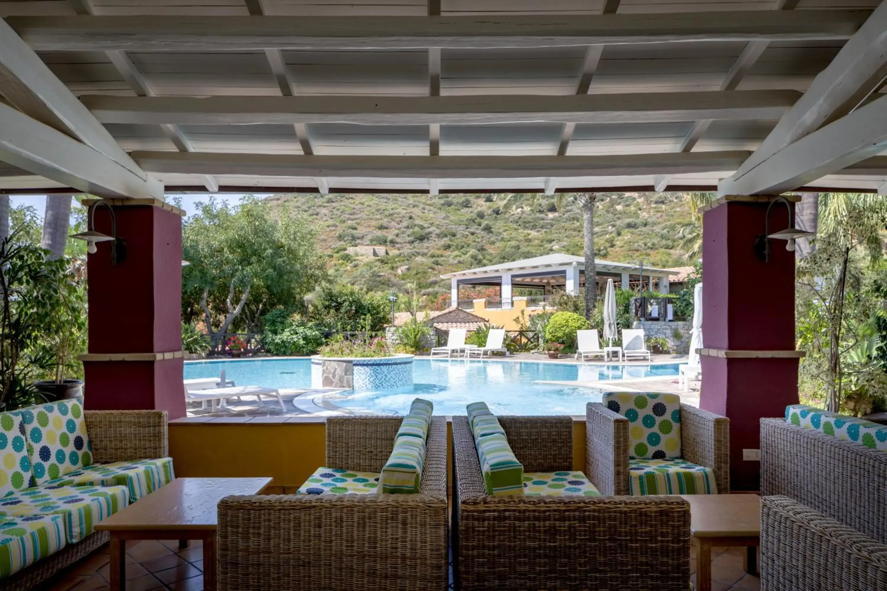 Restaurant/places to eat, Swimming Pool in Cruccùris Resort