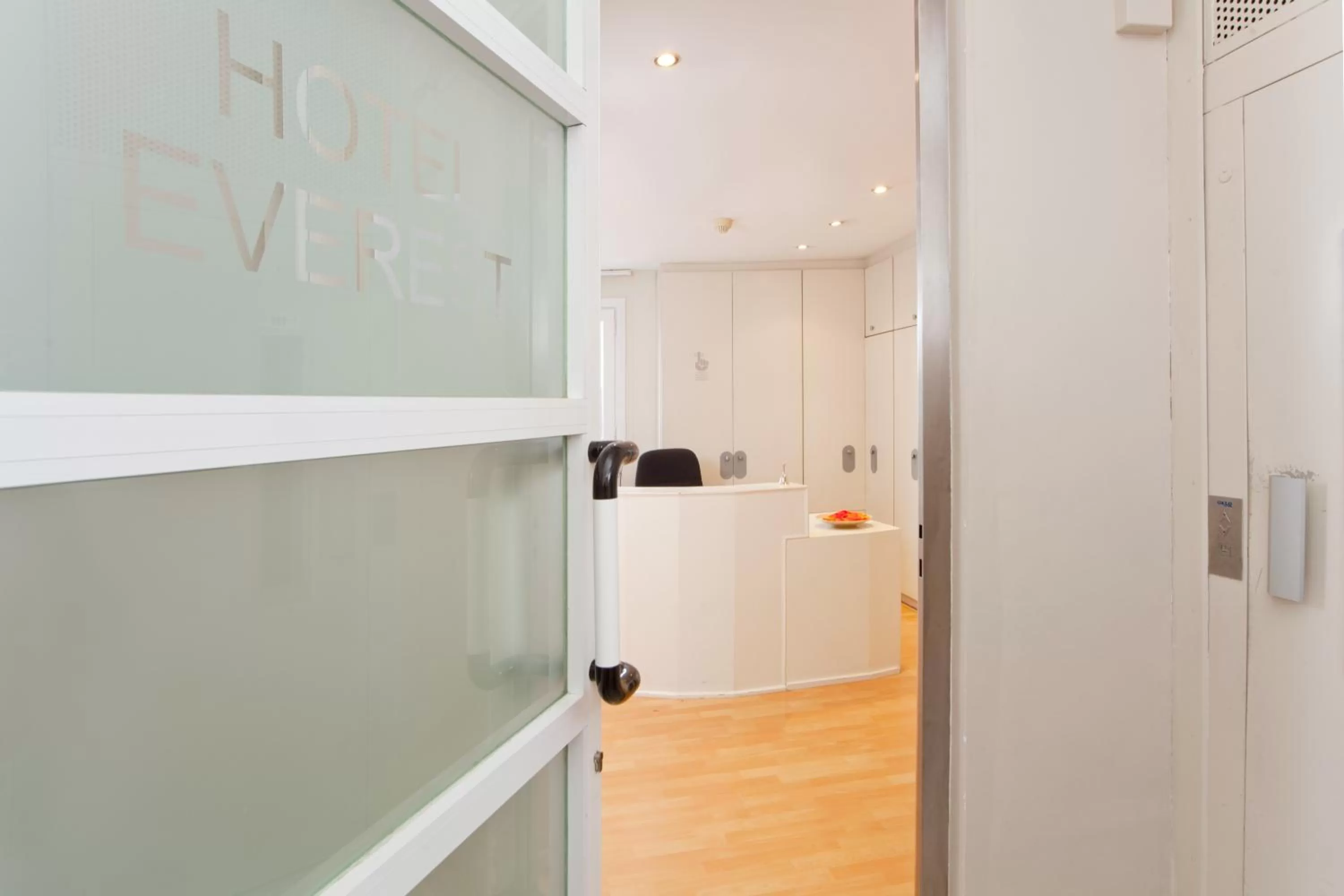 Decorative detail in Hotel Everest