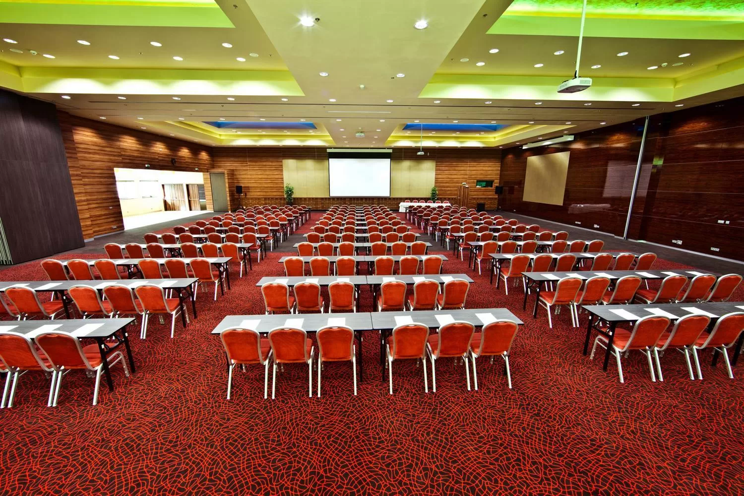 Meeting/conference room in Holiday Inn Trnava by IHG
