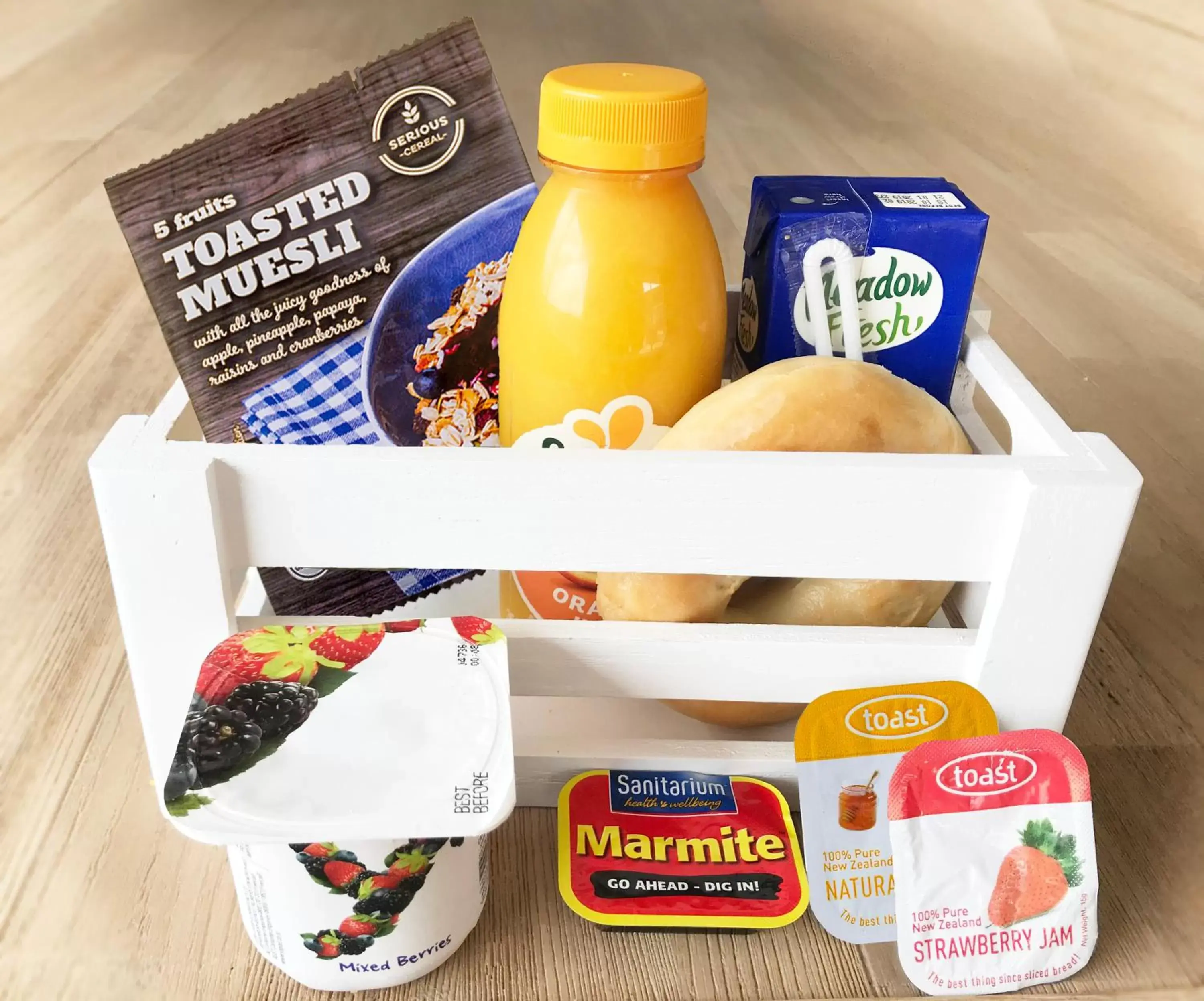 Breakfast in Alpine Lake Motel Breakfast in Alpine Lake Motel