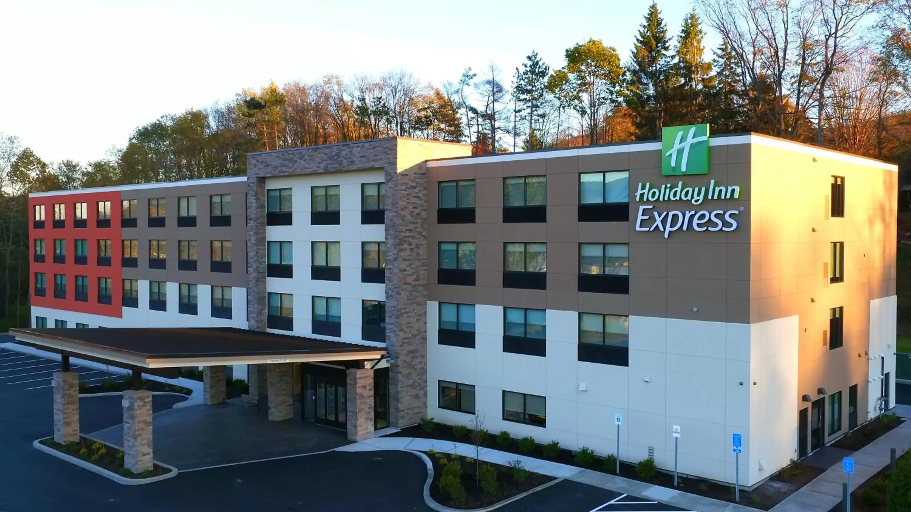 Property Building in Holiday Inn Express - Oneonta, an IHG Hotel