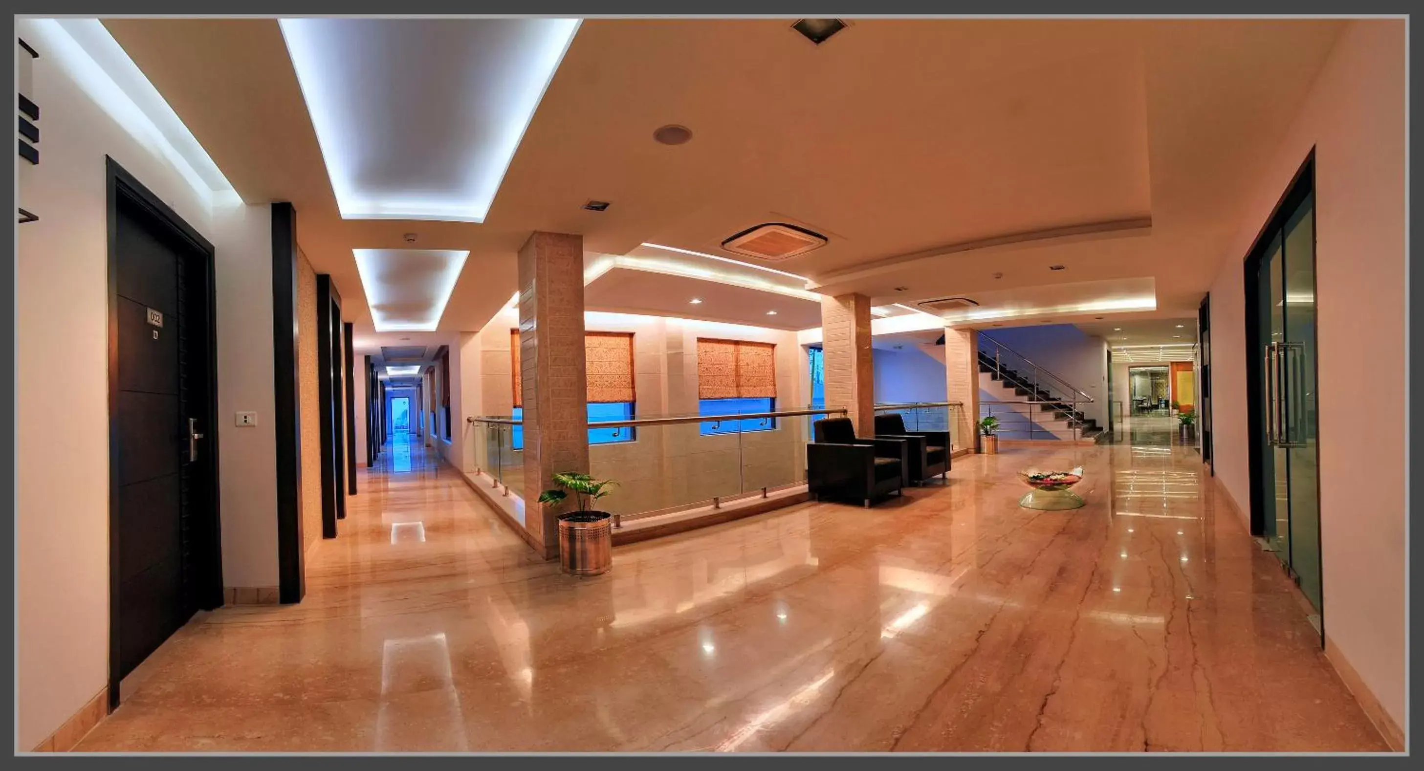 Lobby or reception in The Retreat Lobby or reception in The Retreat