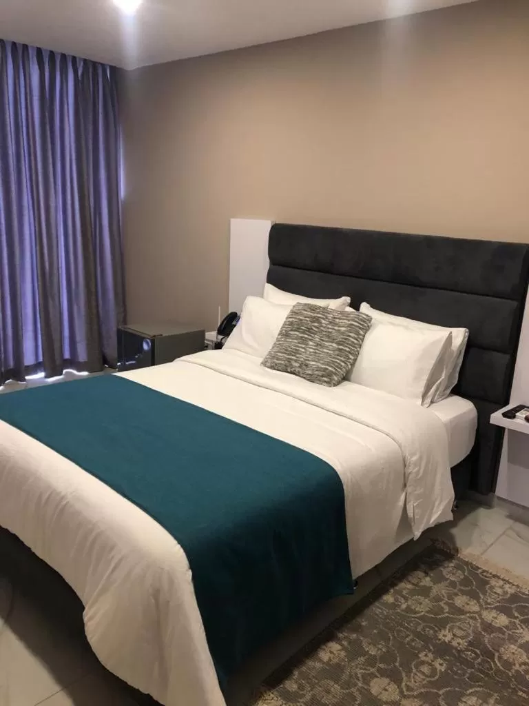 Photo of the whole room, Bed in OR HOTEL 94