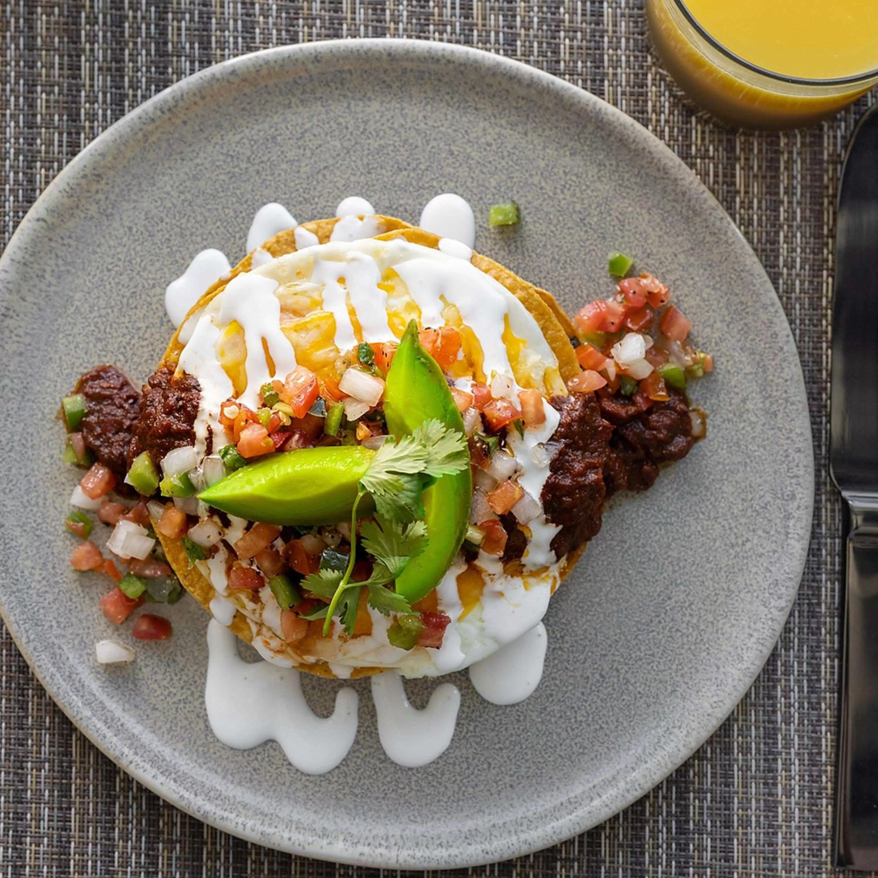 Breakfast in Hilton Garden Inn Grapevine At Silverlake Crossing, Tx