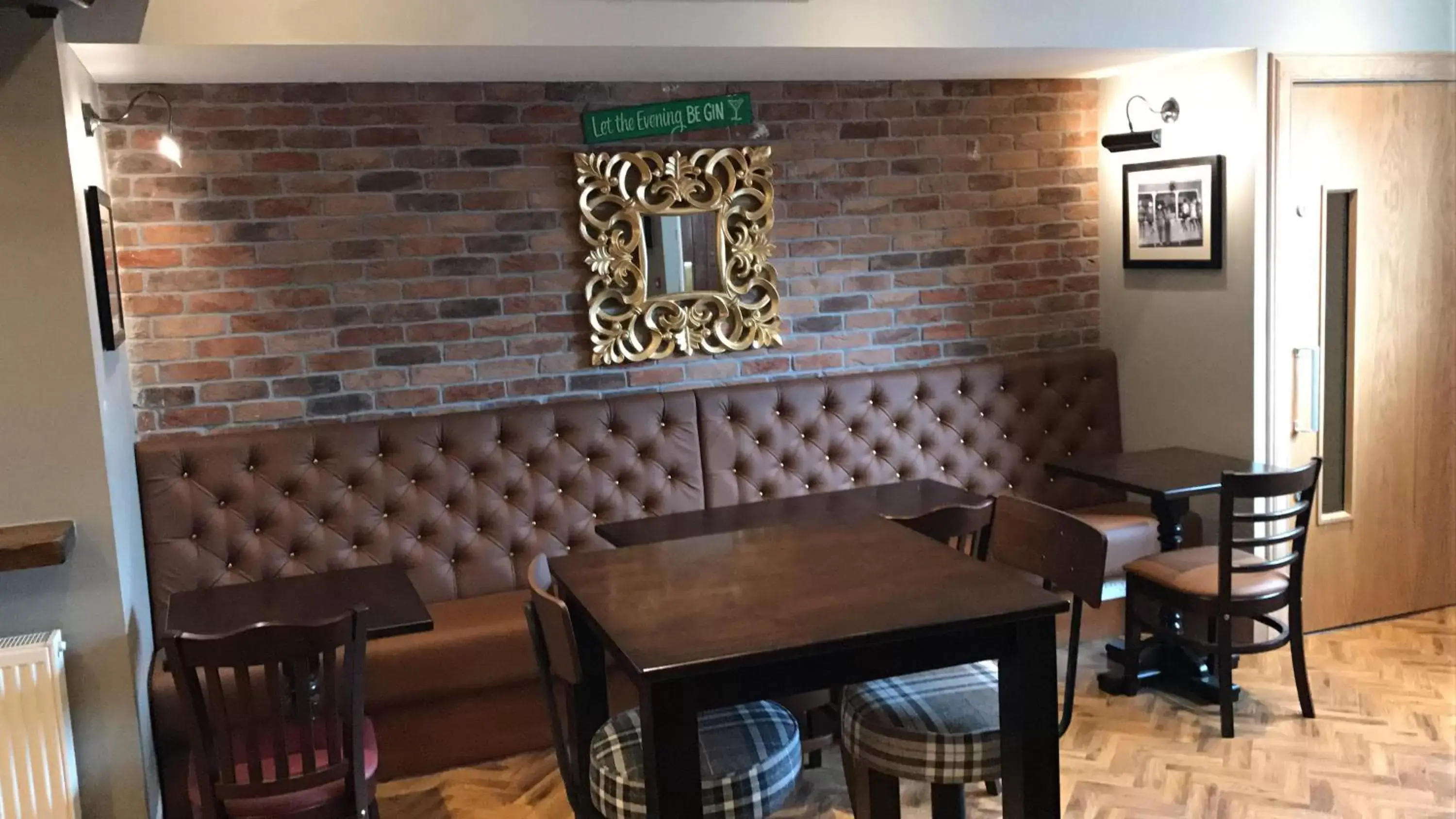 Lounge or bar, Restaurant/Places to Eat in 19th Hole Hotel, Carnoustie