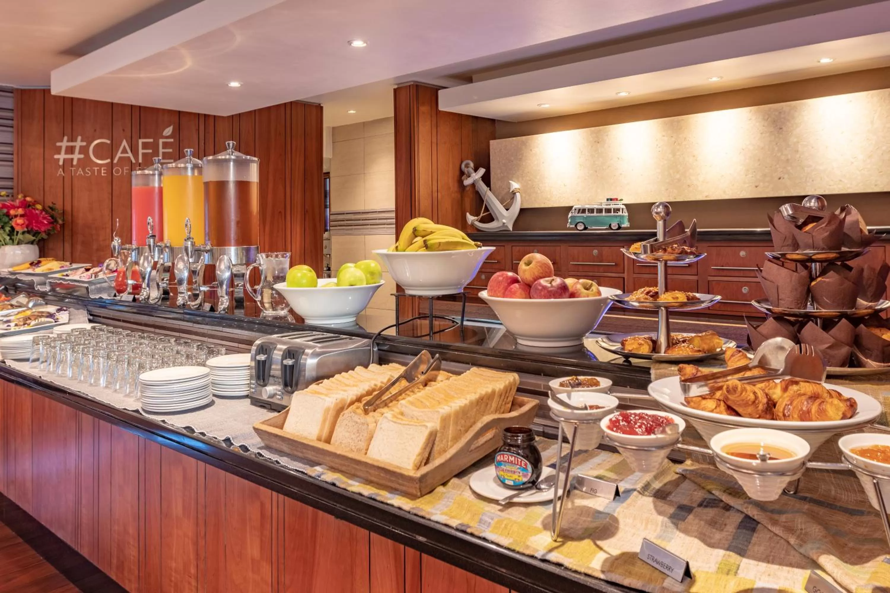 Food and drinks in City Lodge Hotel Durban