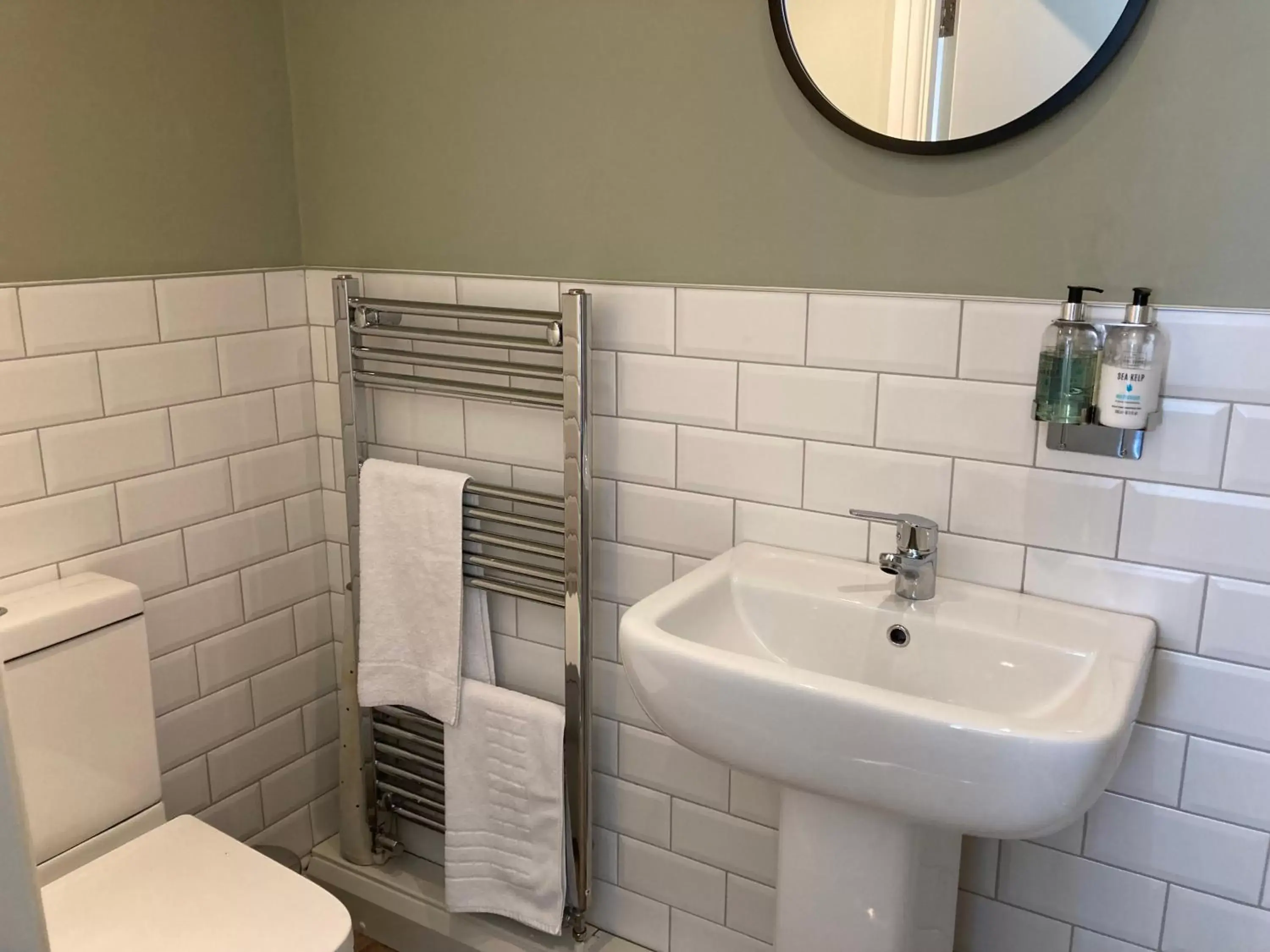 Shower, Bathroom in The Station Inn Whitby