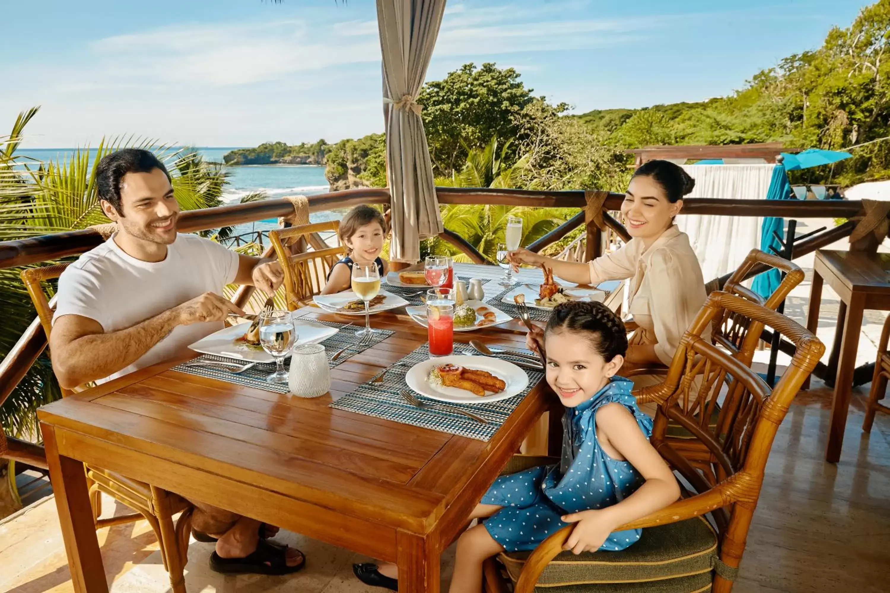 Restaurant/places to eat, Family in Grand Palladium Vallarta Resort & Spa - All Inclusive