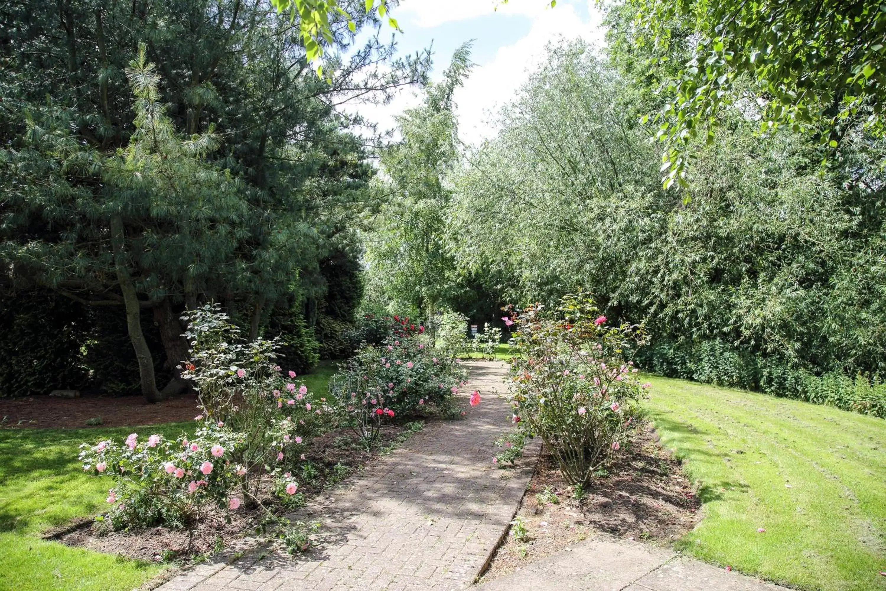 Garden in Quorn Country Hotel