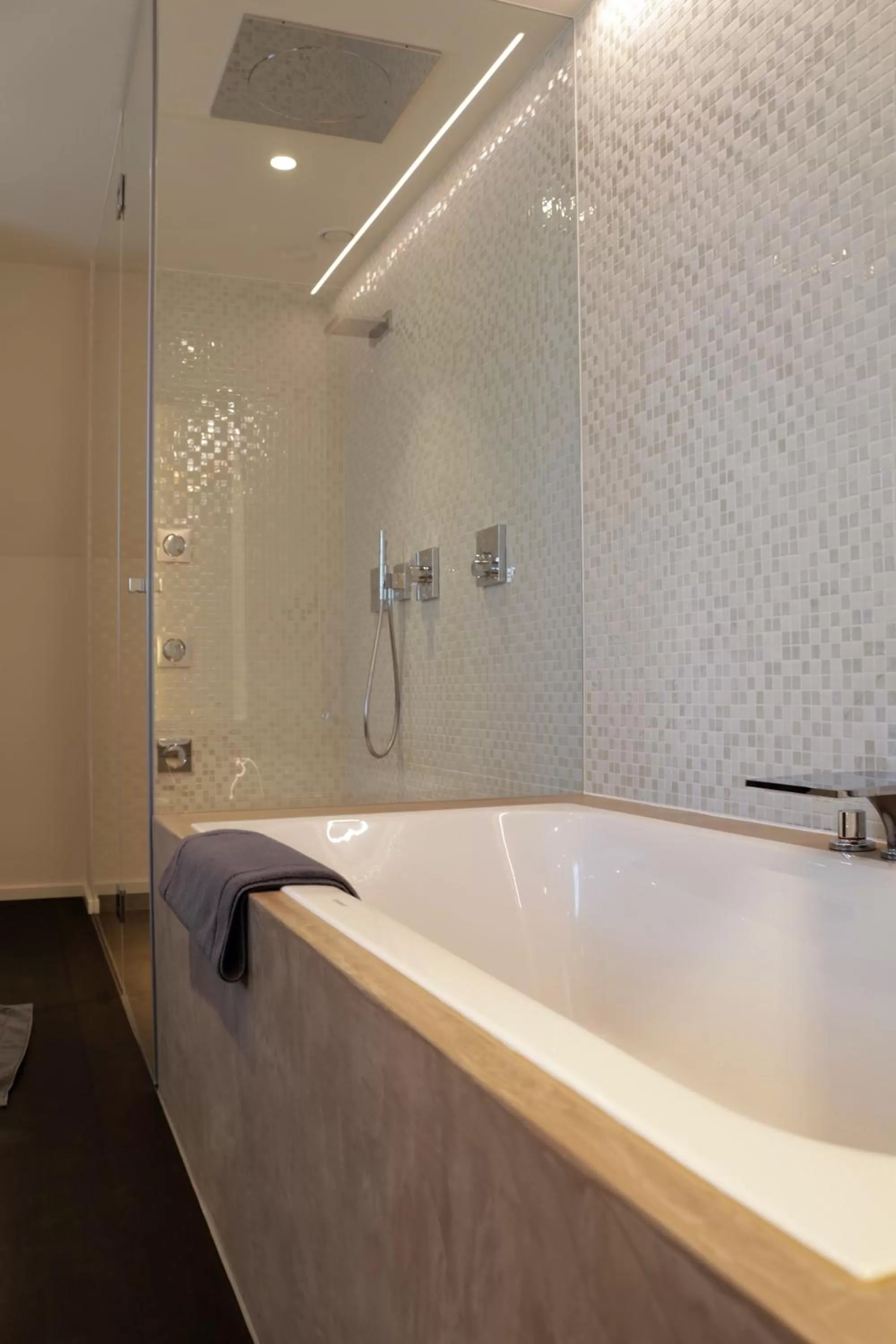 Shower in B&B For 2-Wellness For 2