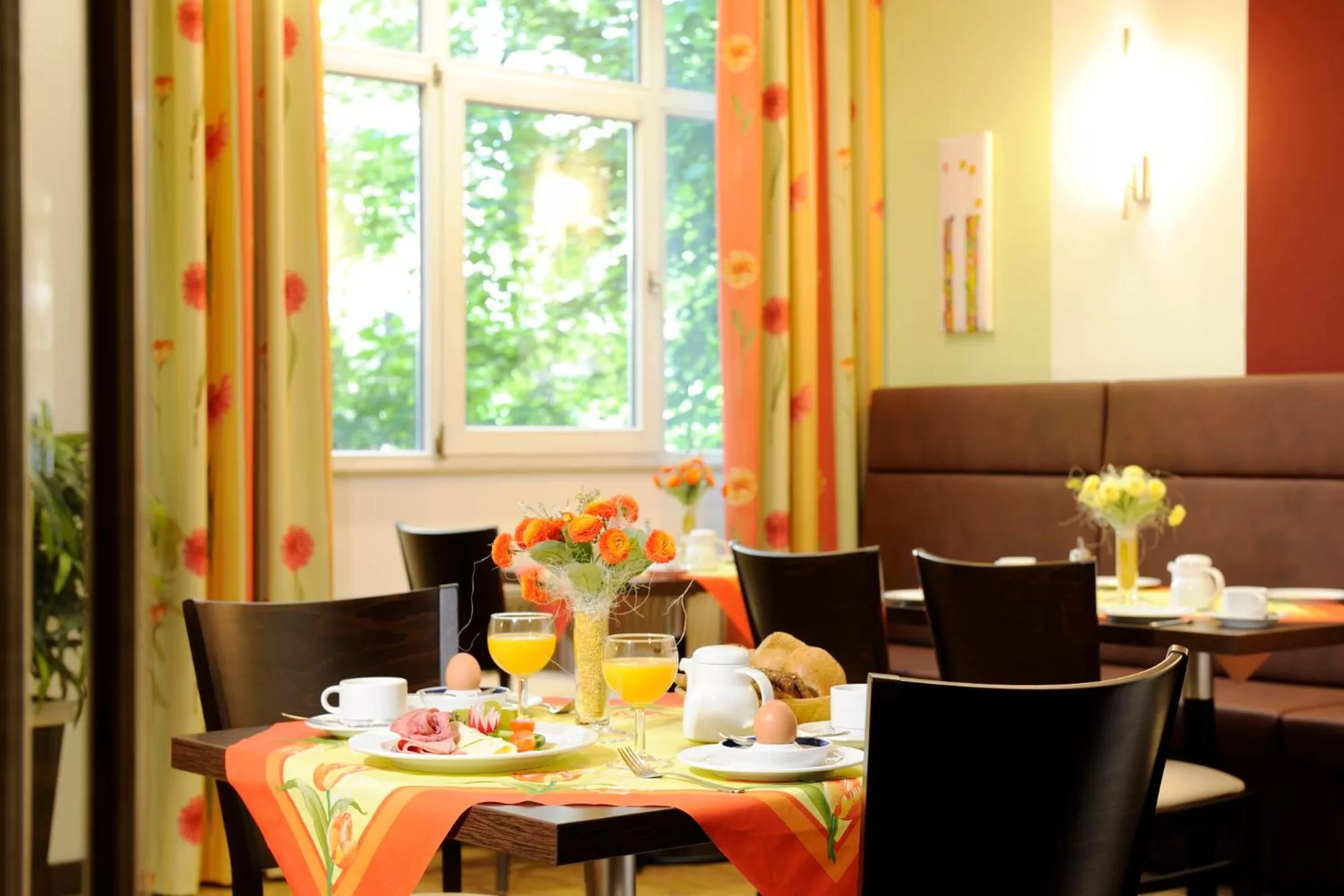 Restaurant/places to eat in Johannesbad Hotel Phönix