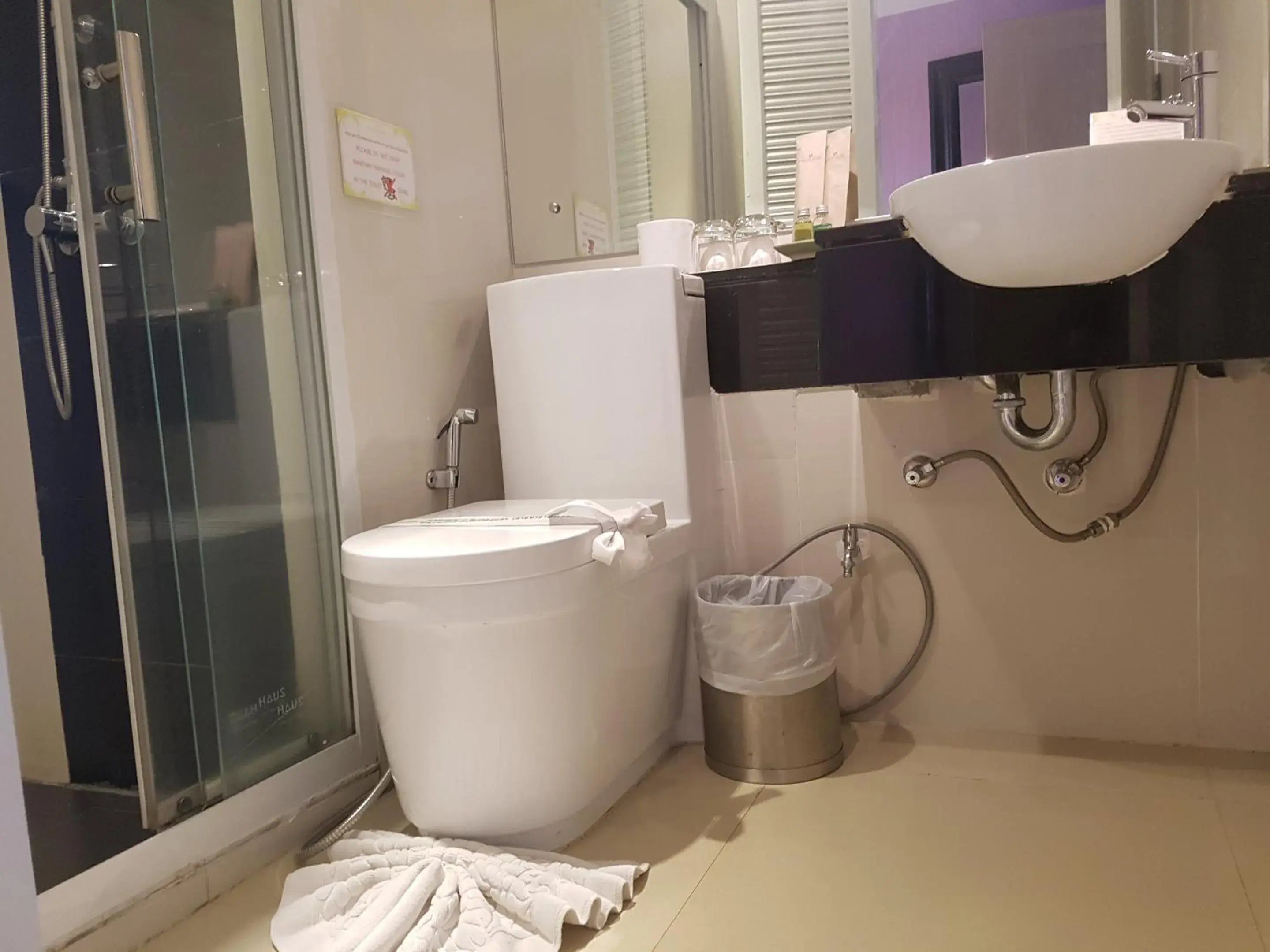 Bathroom in Kavinburi Green Hotel (SHA Plus)