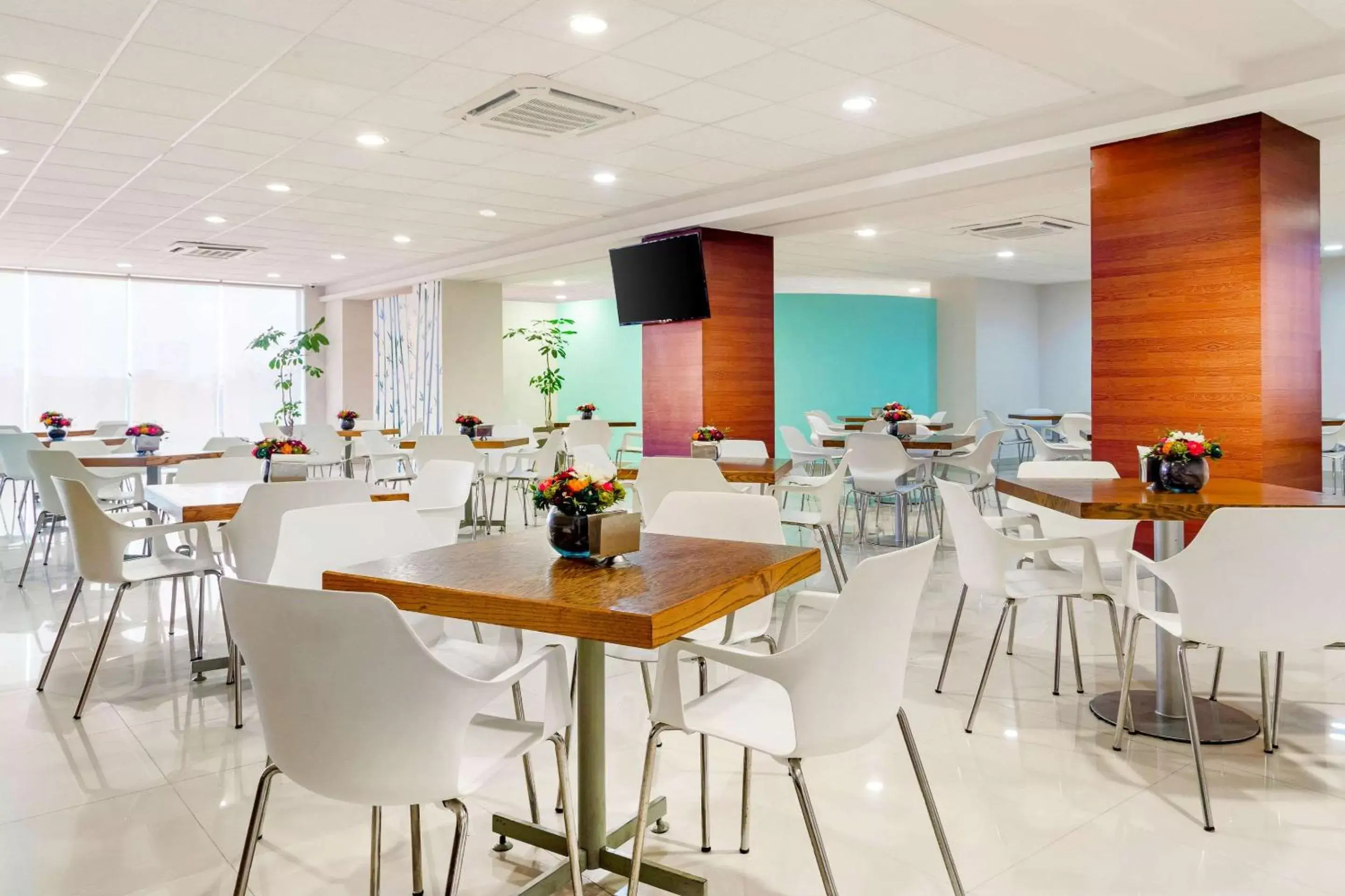 Restaurant/places to eat in Sleep Inn Mazatlan Restaurant/places to eat in Sleep Inn Mazatlan