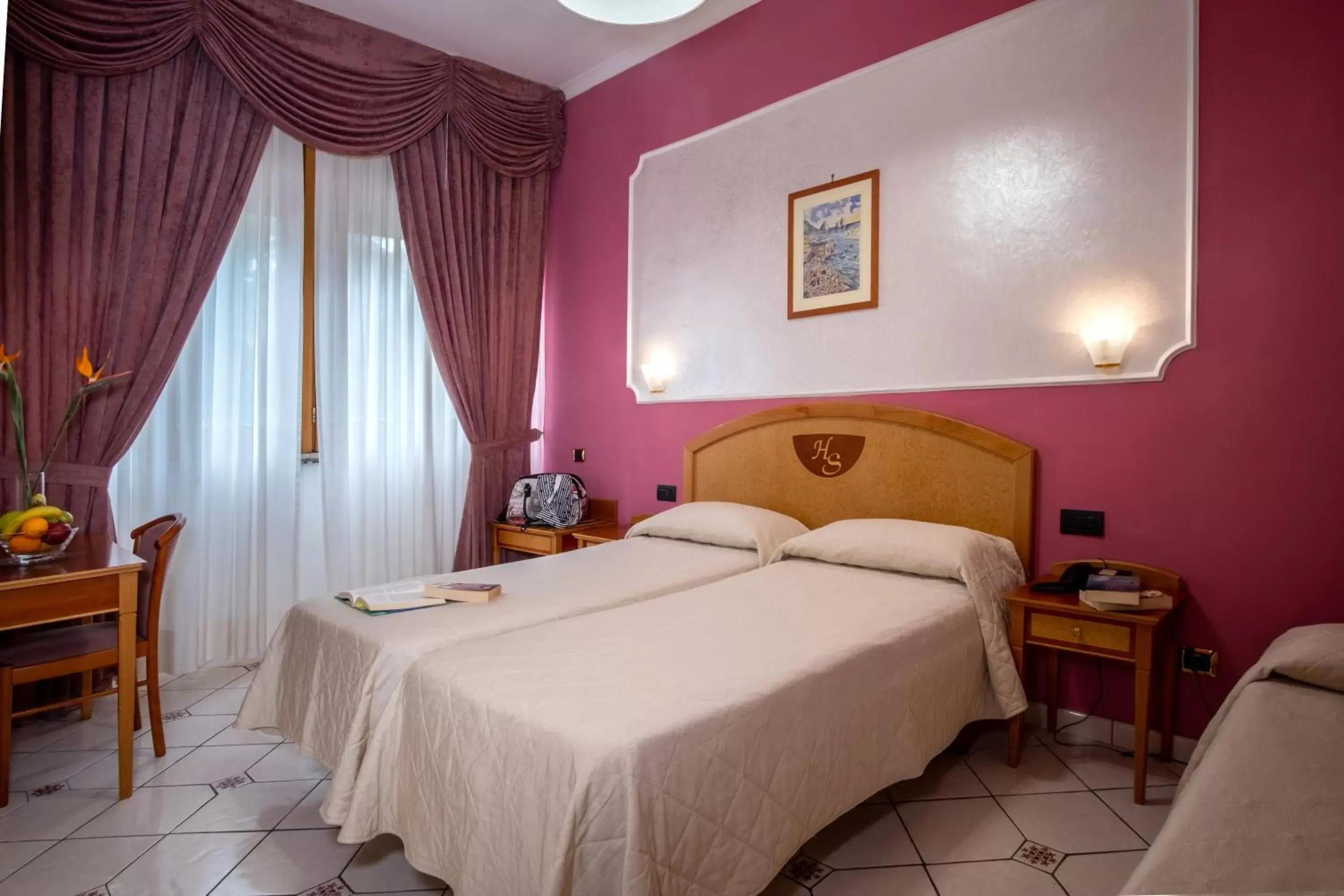 Bedroom, Bed in Hotel Savoia Sorrento