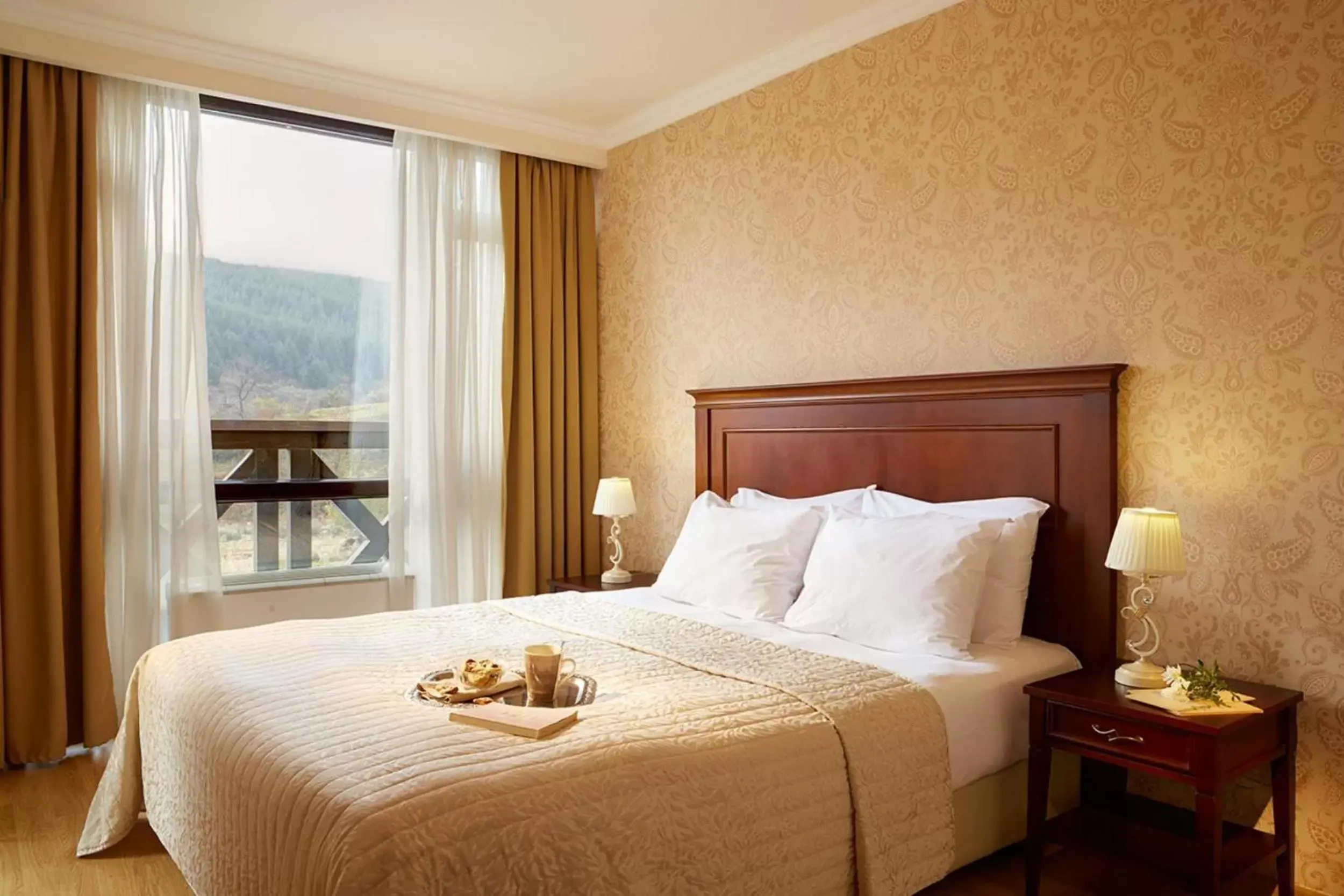 Bedroom, Bed in Premier Luxury Mountain Resort