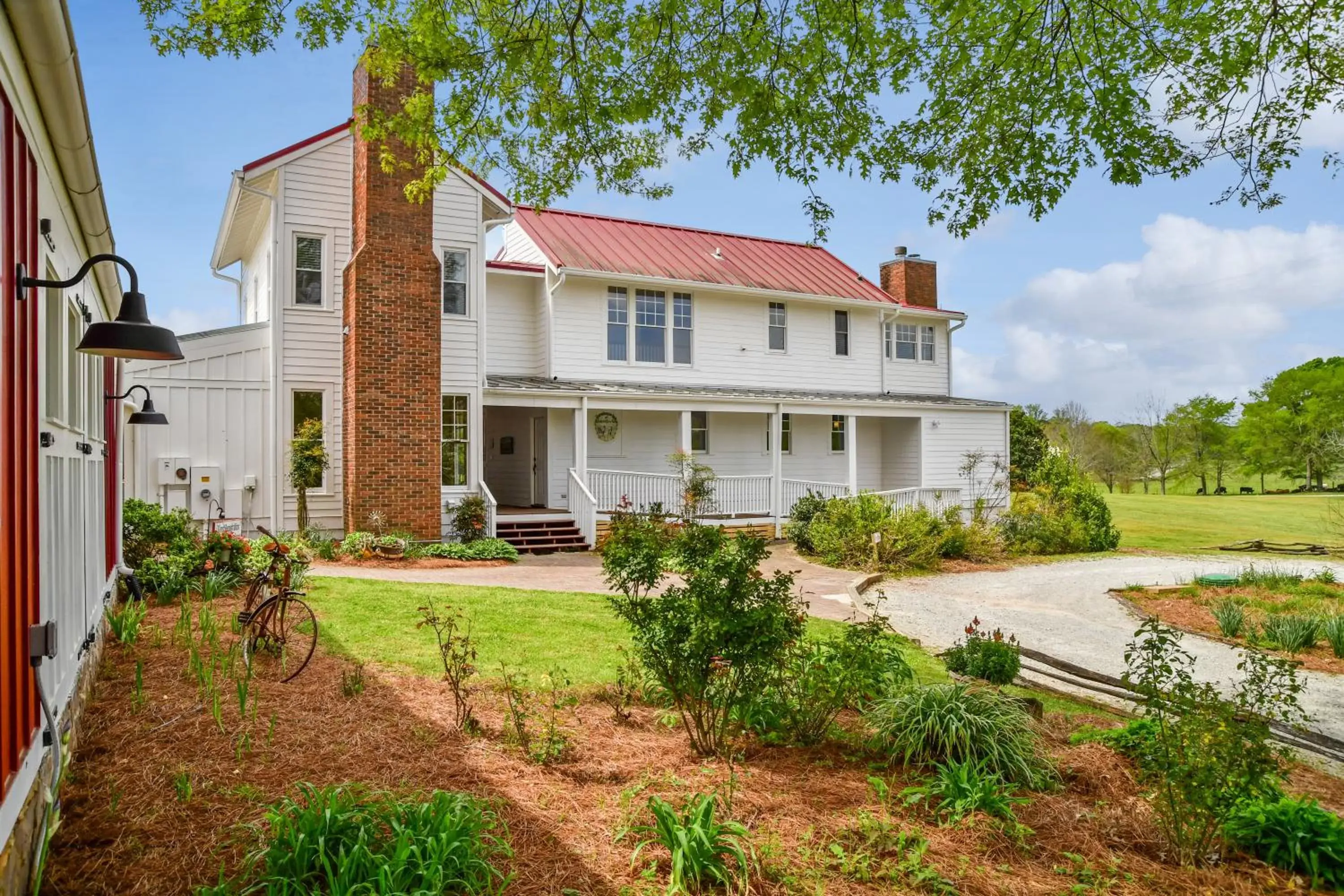 Property Building in The Farmhouse Inn