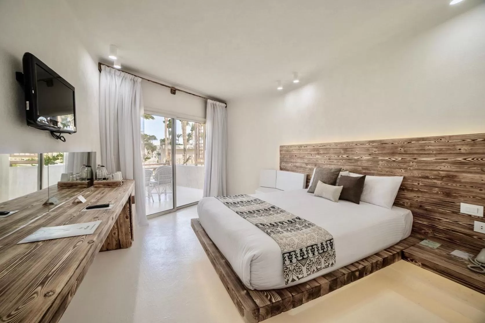 Bedroom, Bed in Meraki Resort - Adults Only