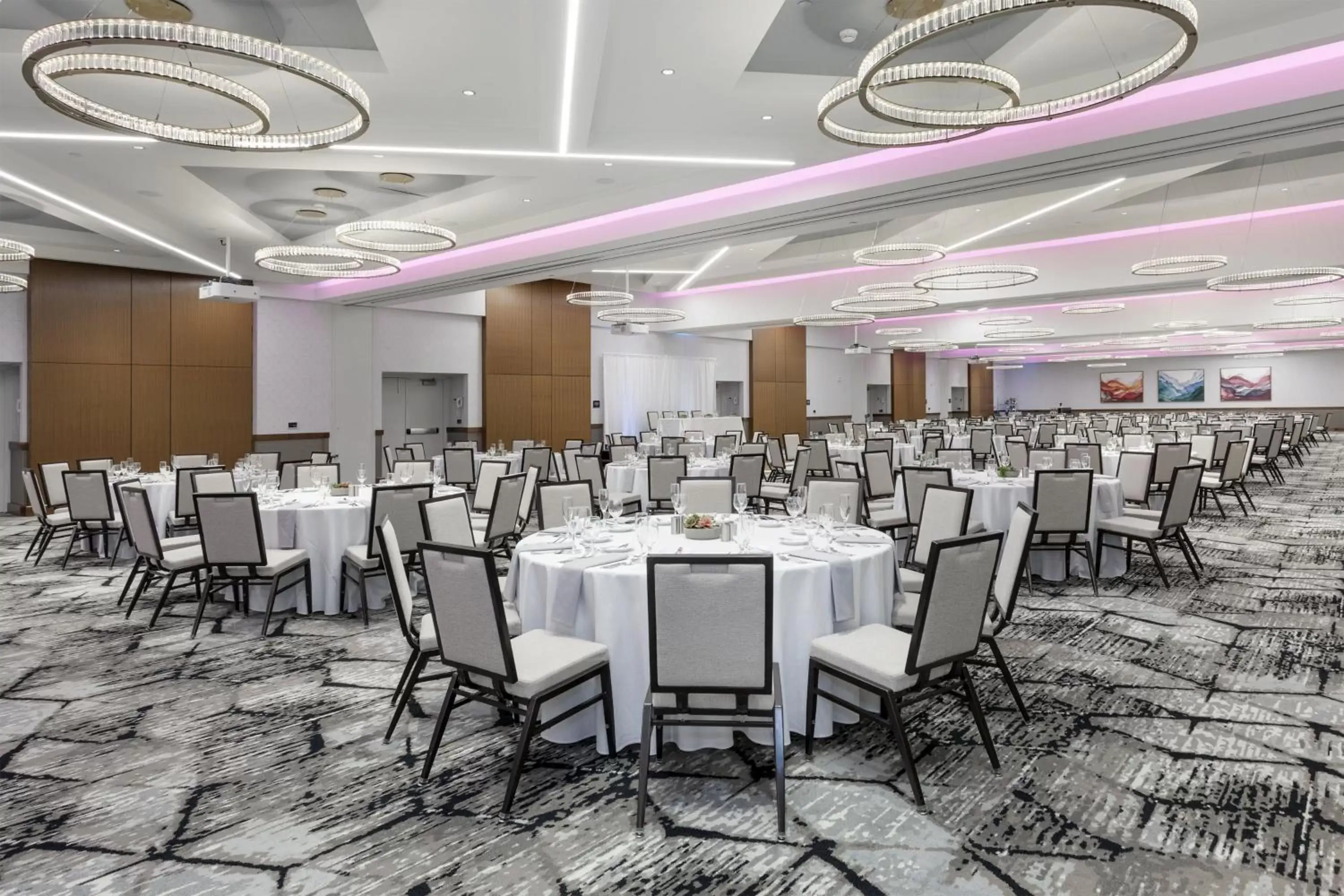 Meeting/conference room, Banquet Facilities in Crowne Plaza Lansing West, an IHG Hotel