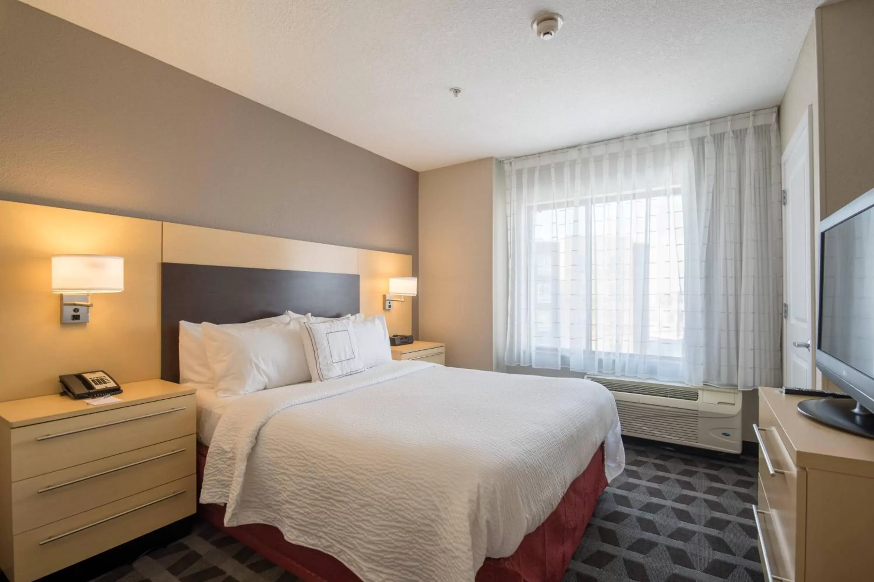 Bedroom, Bed in TownePlace Suites by Marriott Provo Orem