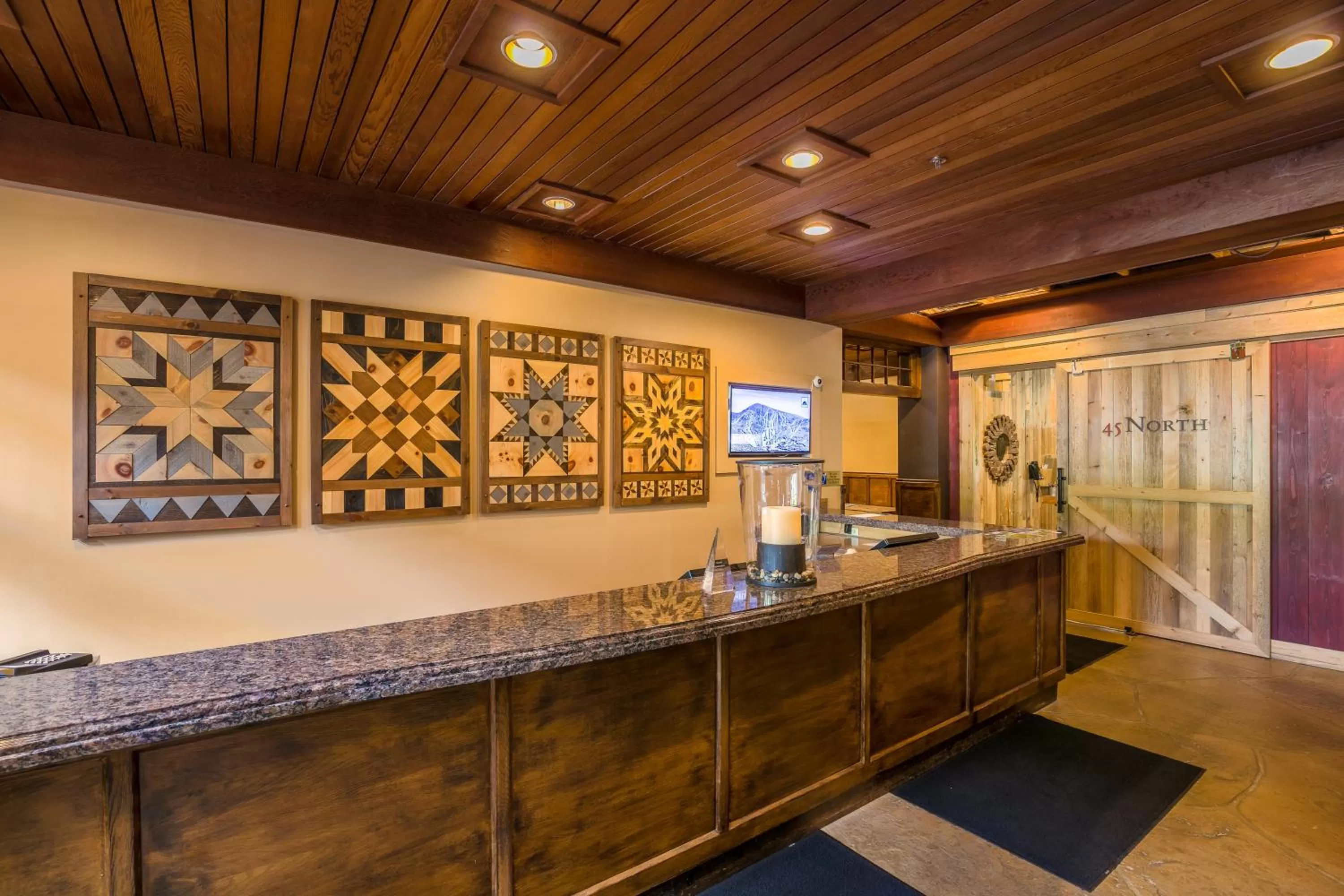 Lobby or reception in Sugarloaf Mountain Hotel