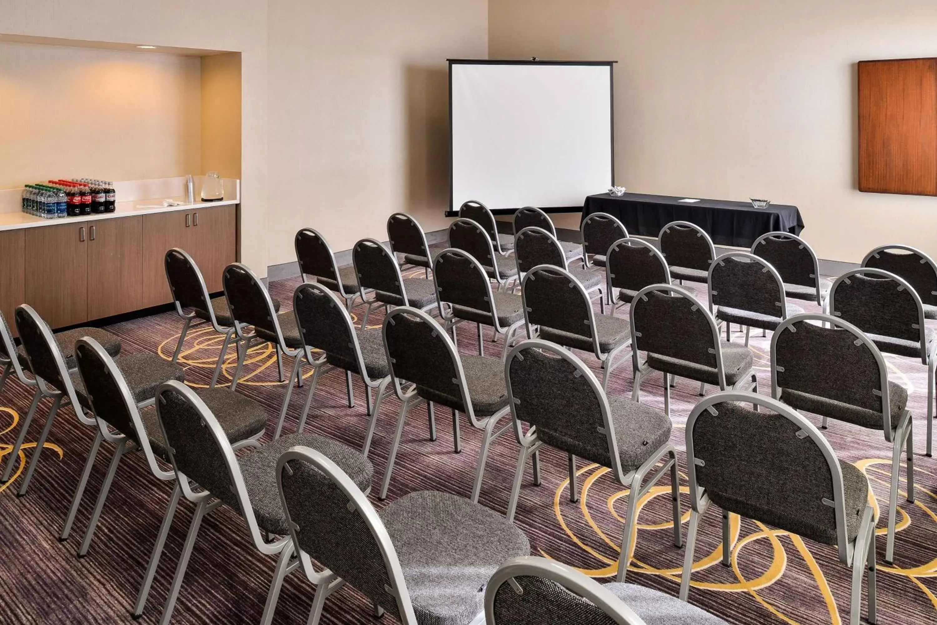 Meeting/conference room in Hampton Inn Northwood