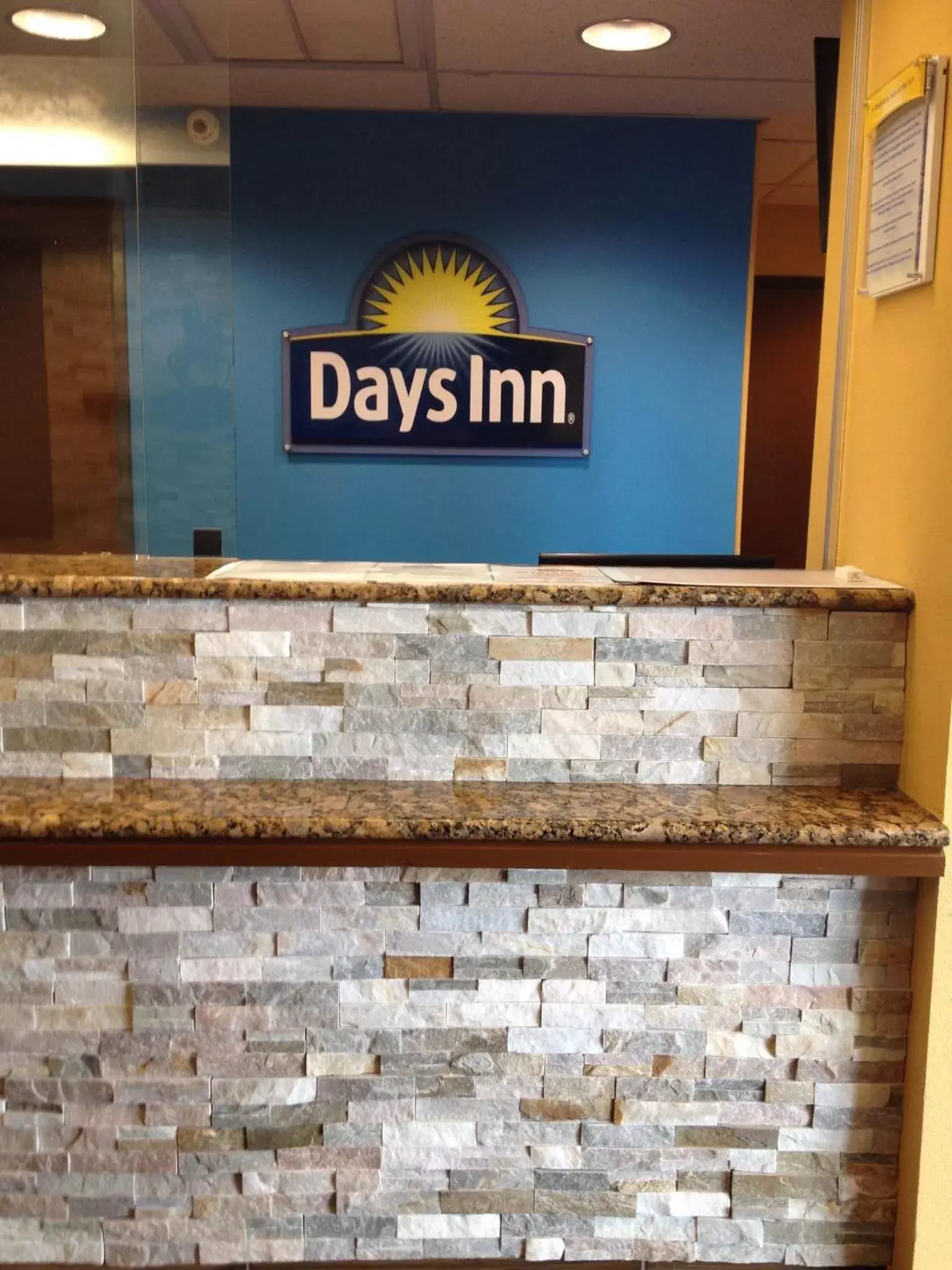 Lobby or reception, Property Logo/Sign in Days Inn by Wyndham Vernal